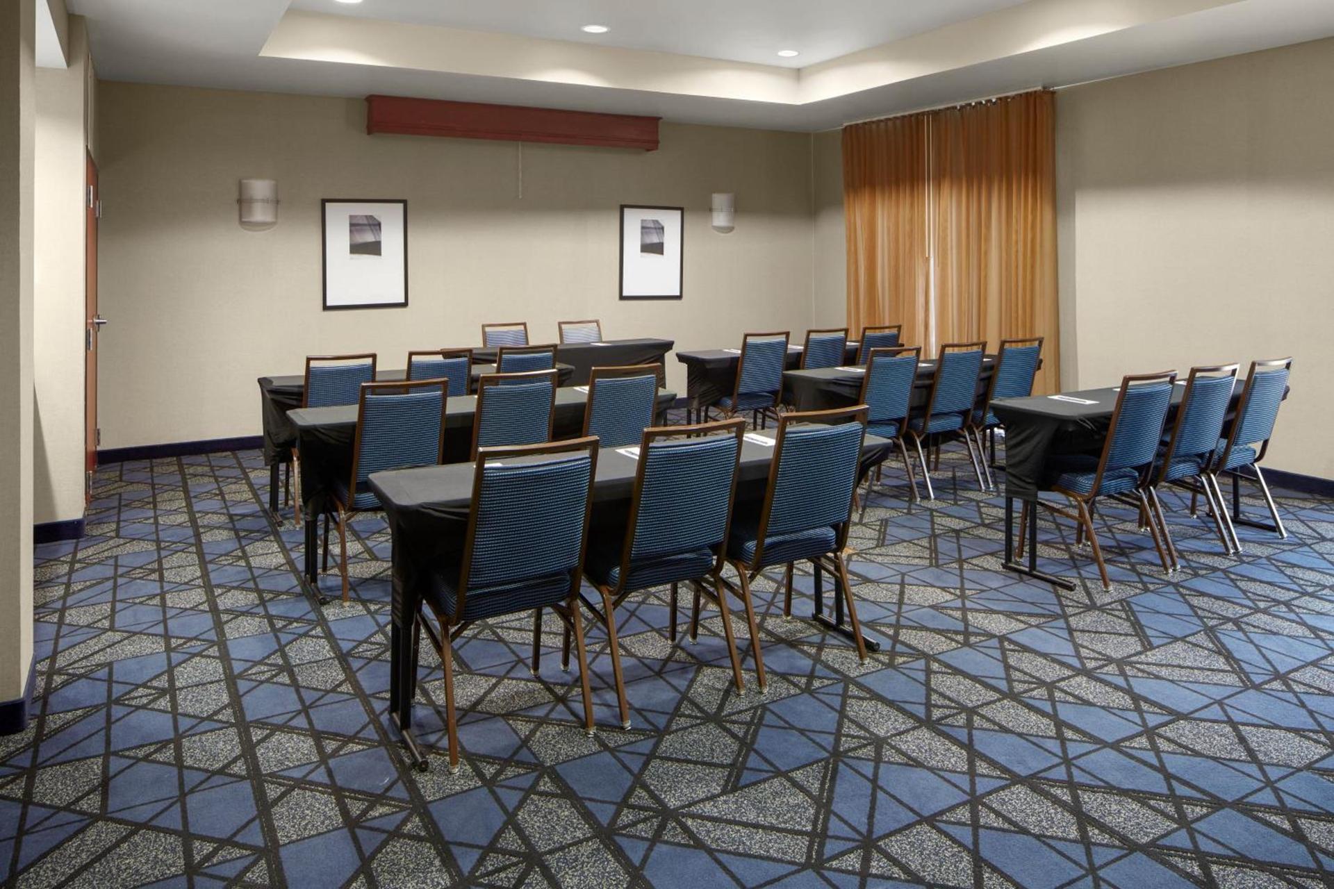 Courtyard by Marriott Winchester Medical Center photo 32