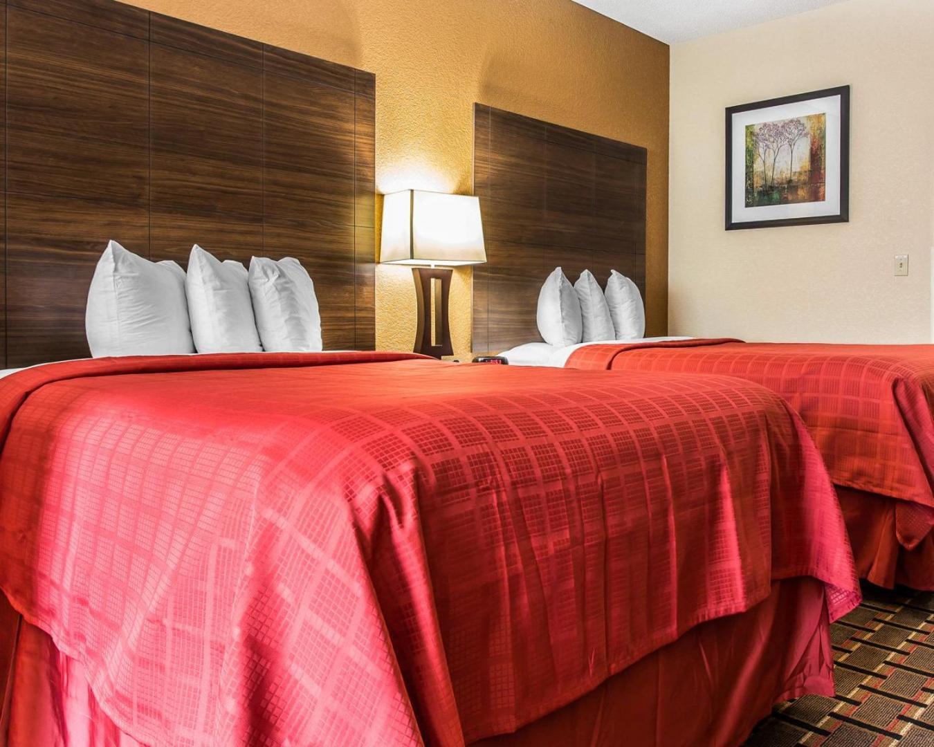 Quality Suites Hickory South photo 42