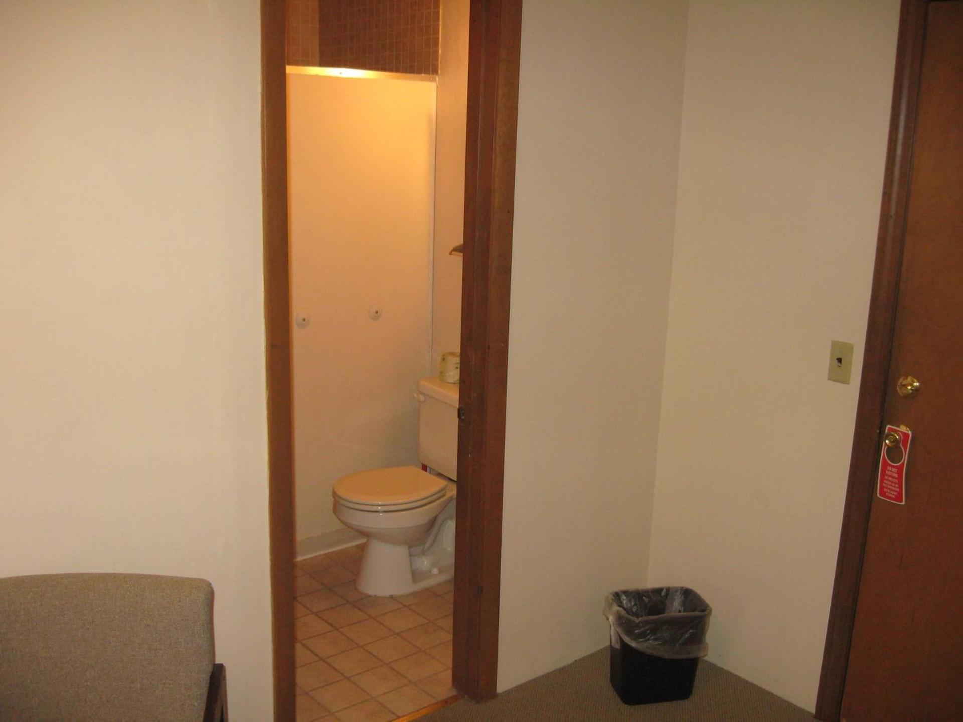 Big Bears Lodge photo 13