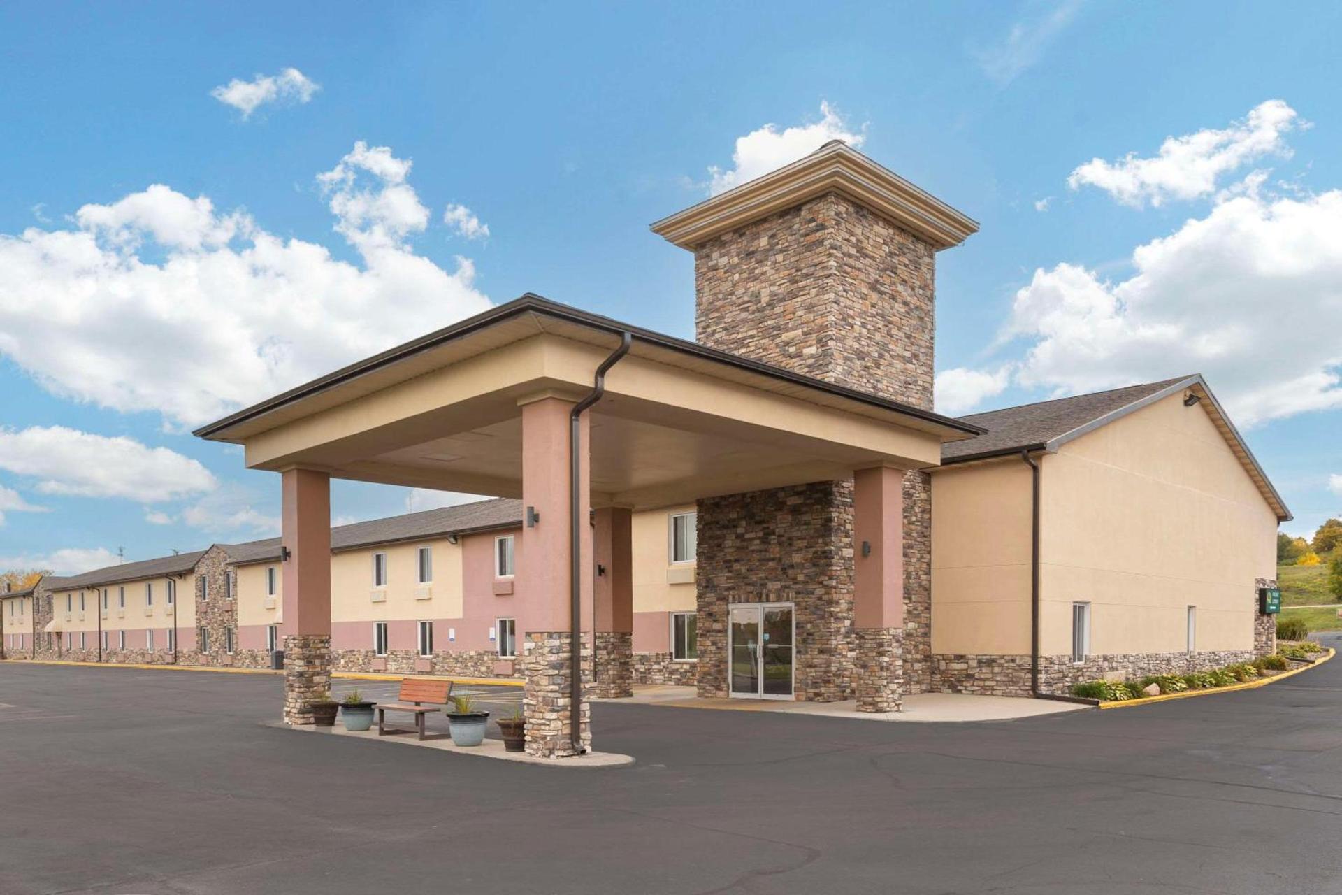 Quality Inn Newton at I-80 photo 3