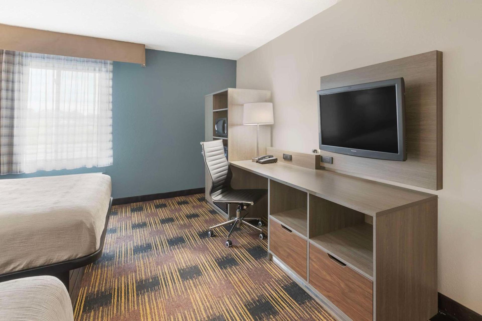 Quality Inn Newton at I-80 photo 26