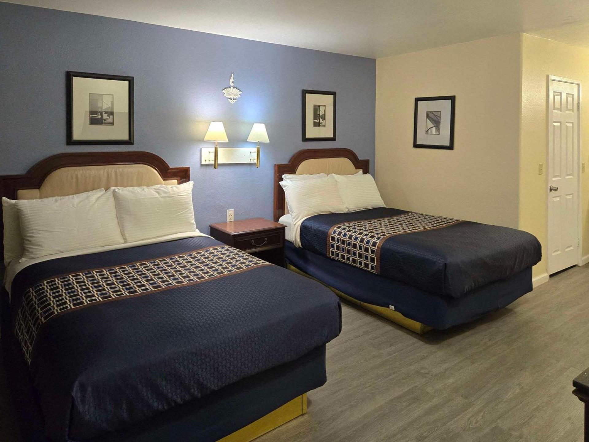 Rodeway Inn & Suites Blythe I-10 photo 6