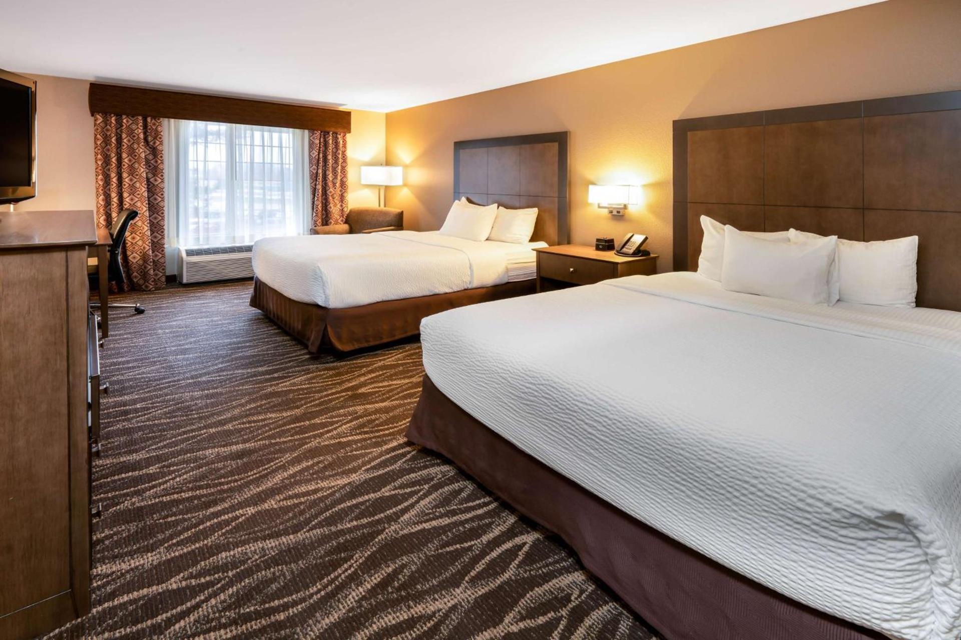 Best Western Plus Kalispell/Glacier Park West Hotel & Suites photo 4