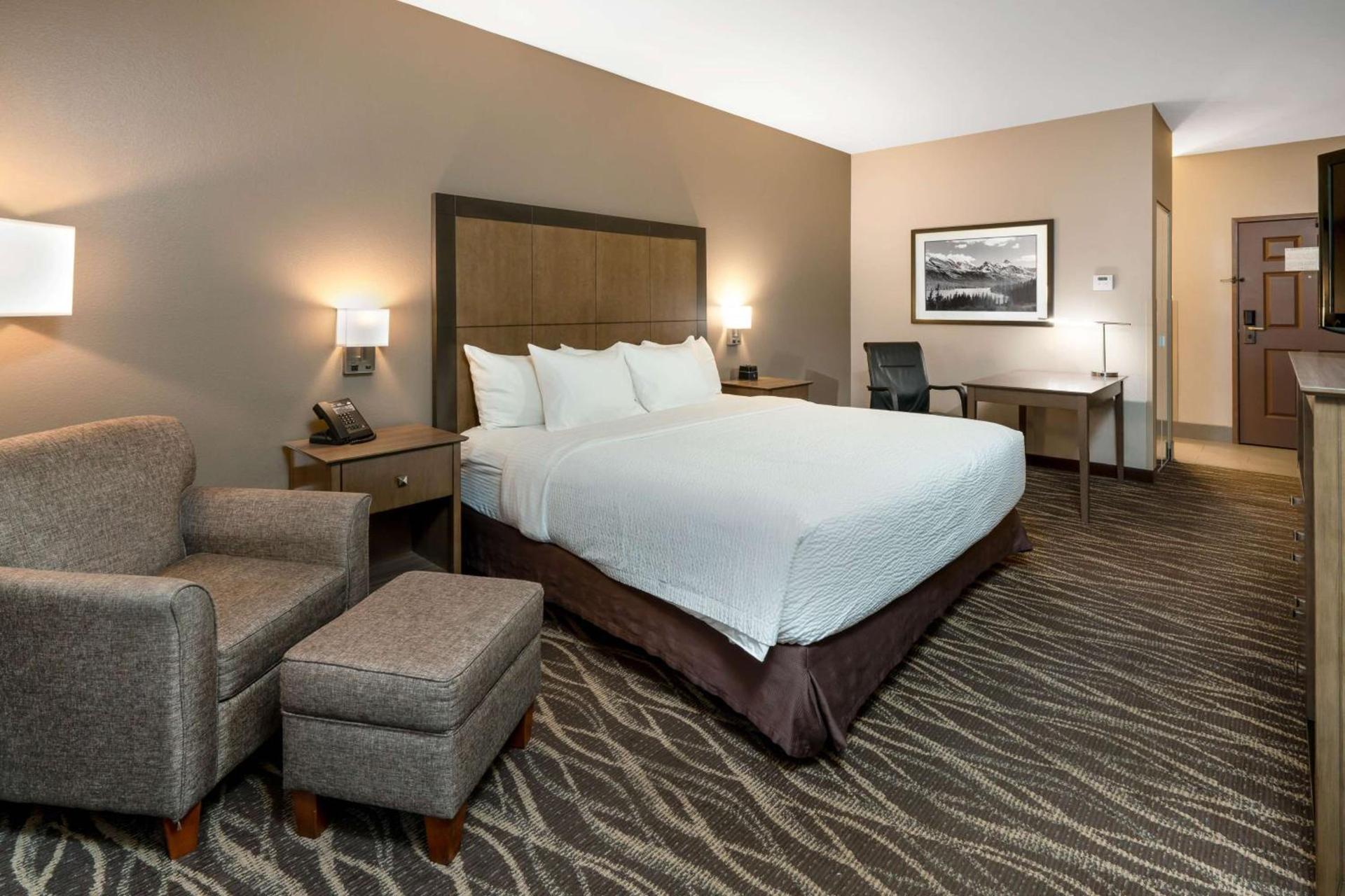 Best Western Plus Kalispell/Glacier Park West Hotel & Suites photo 9