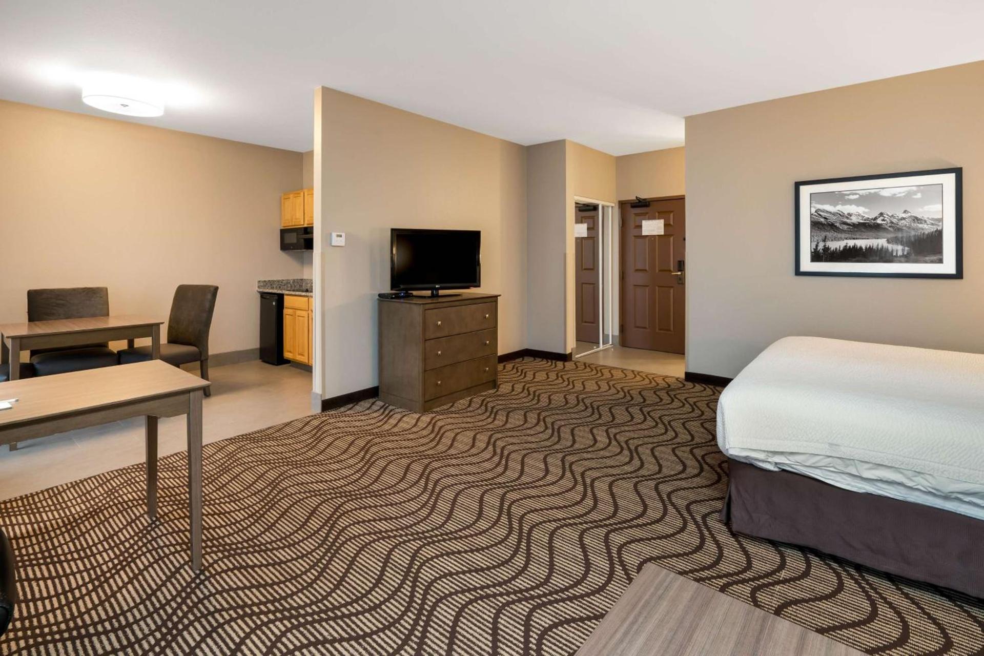 Best Western Plus Kalispell/Glacier Park West Hotel & Suites photo 16