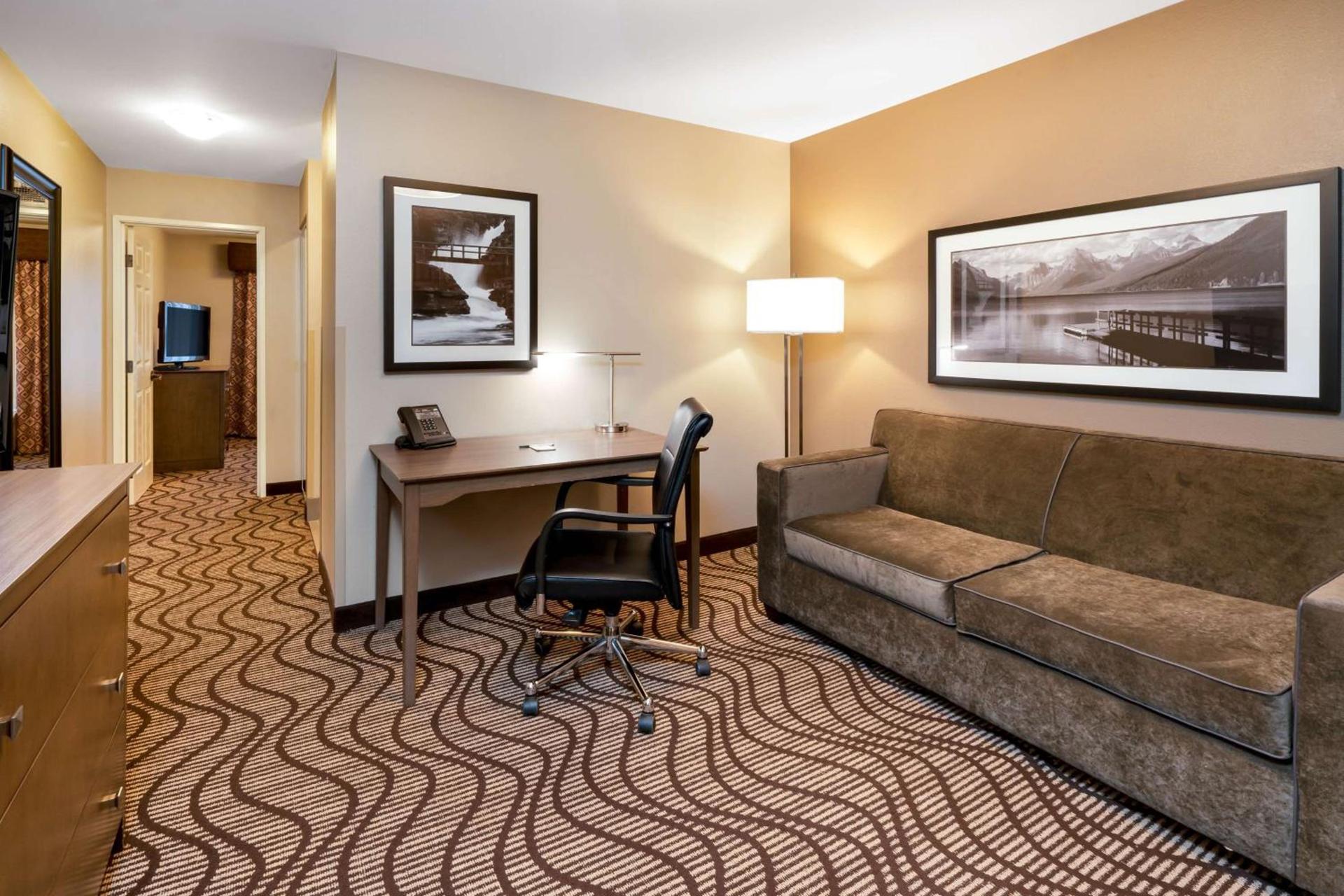 Best Western Plus Kalispell/Glacier Park West Hotel & Suites photo 19
