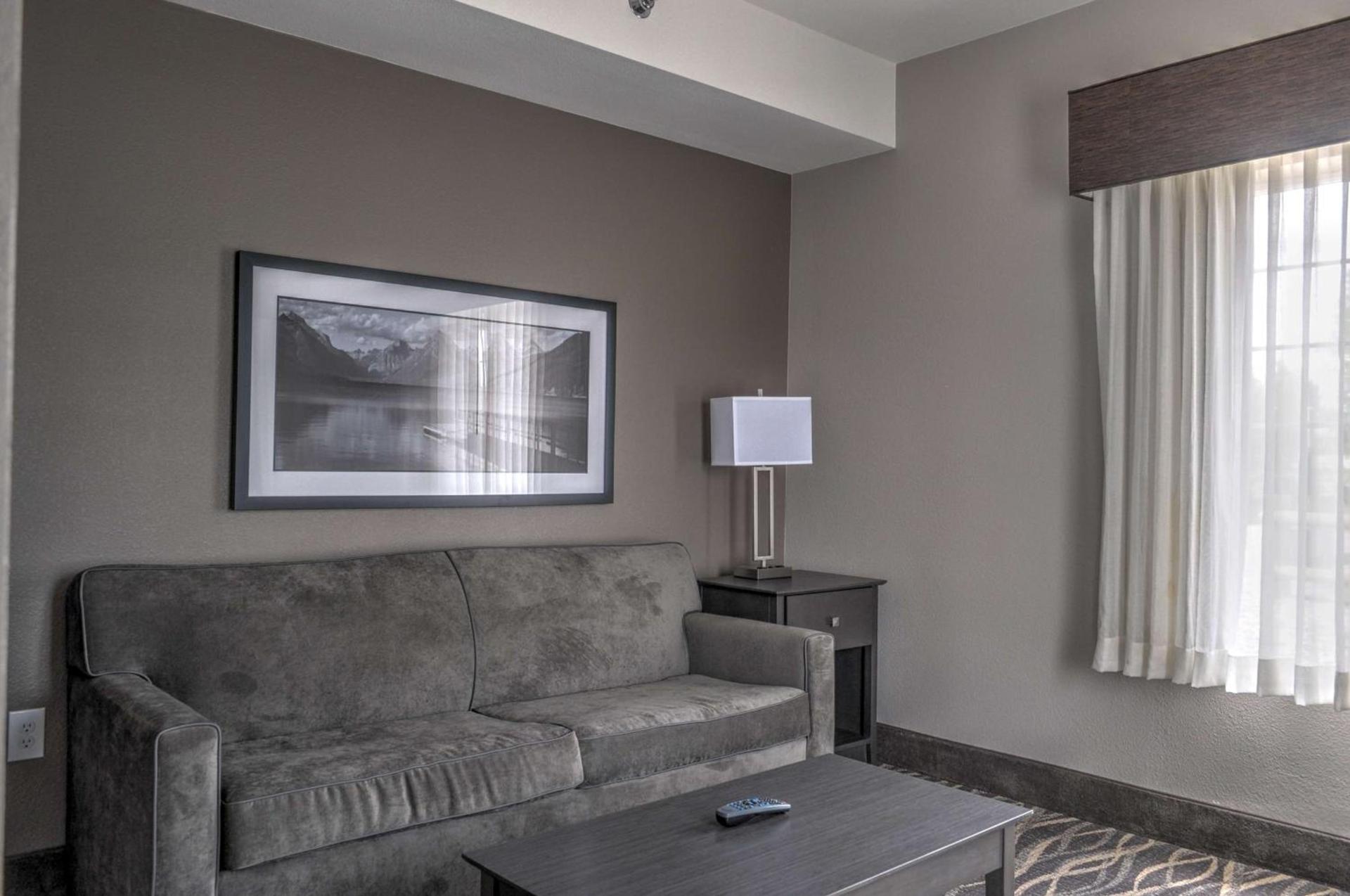 Best Western Plus Kalispell/Glacier Park West Hotel & Suites photo 22