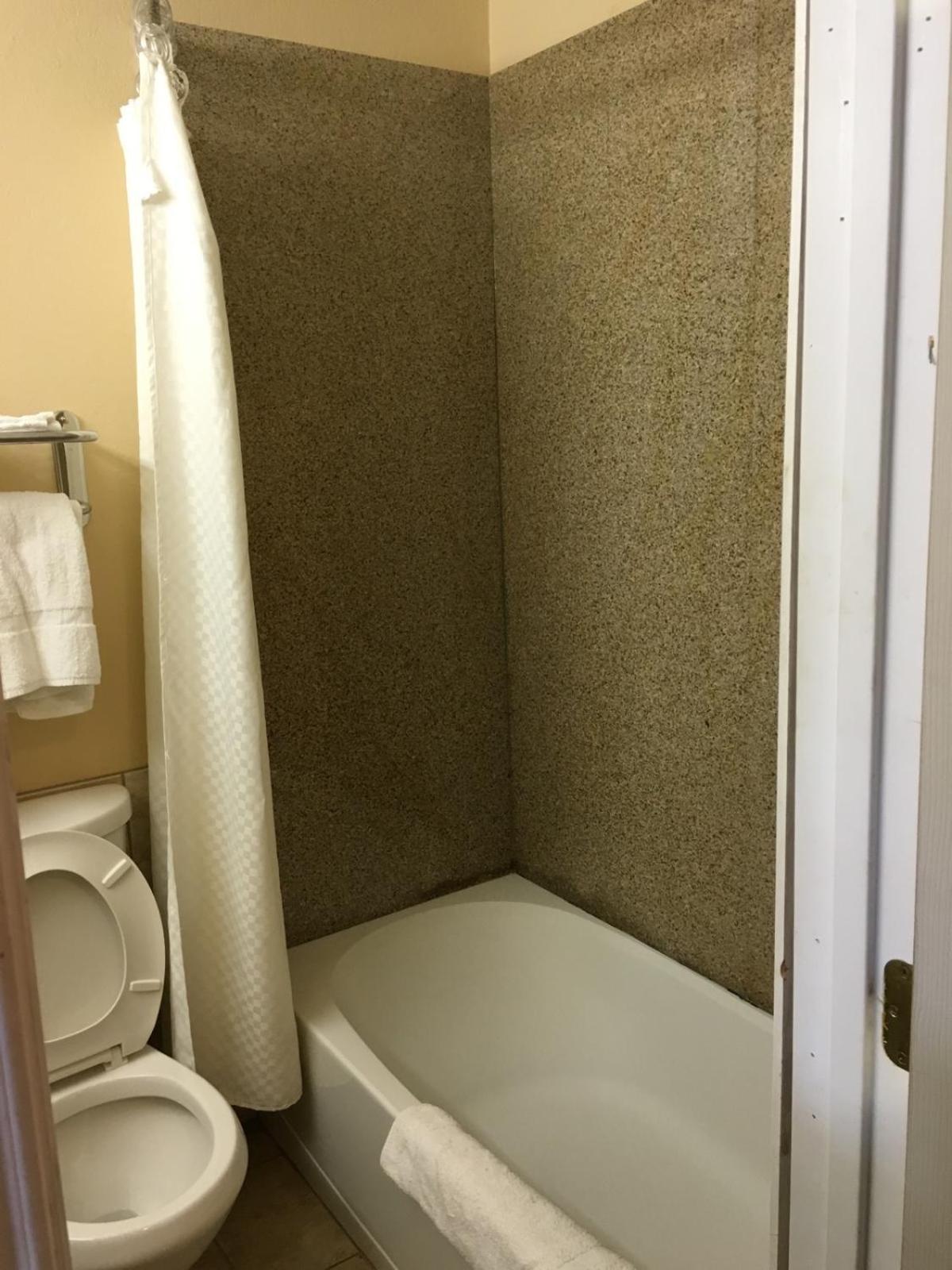 Residents Suites Liberty photo 11