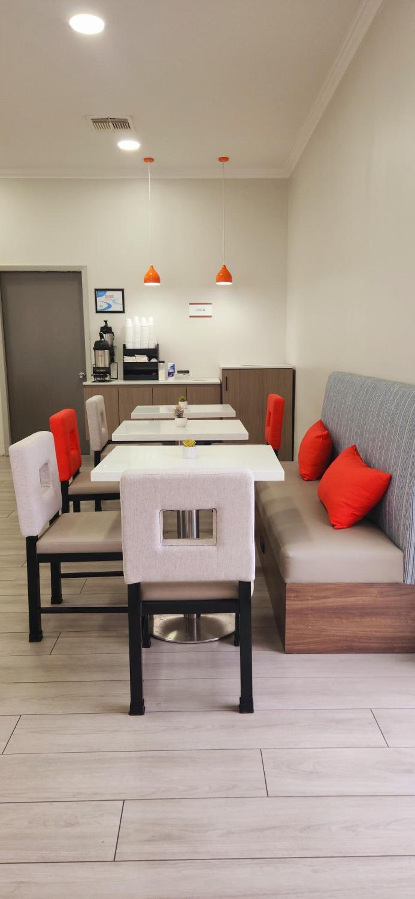 Americas Best Value Inn & Suites-Foley - Fully Renovated photo 49