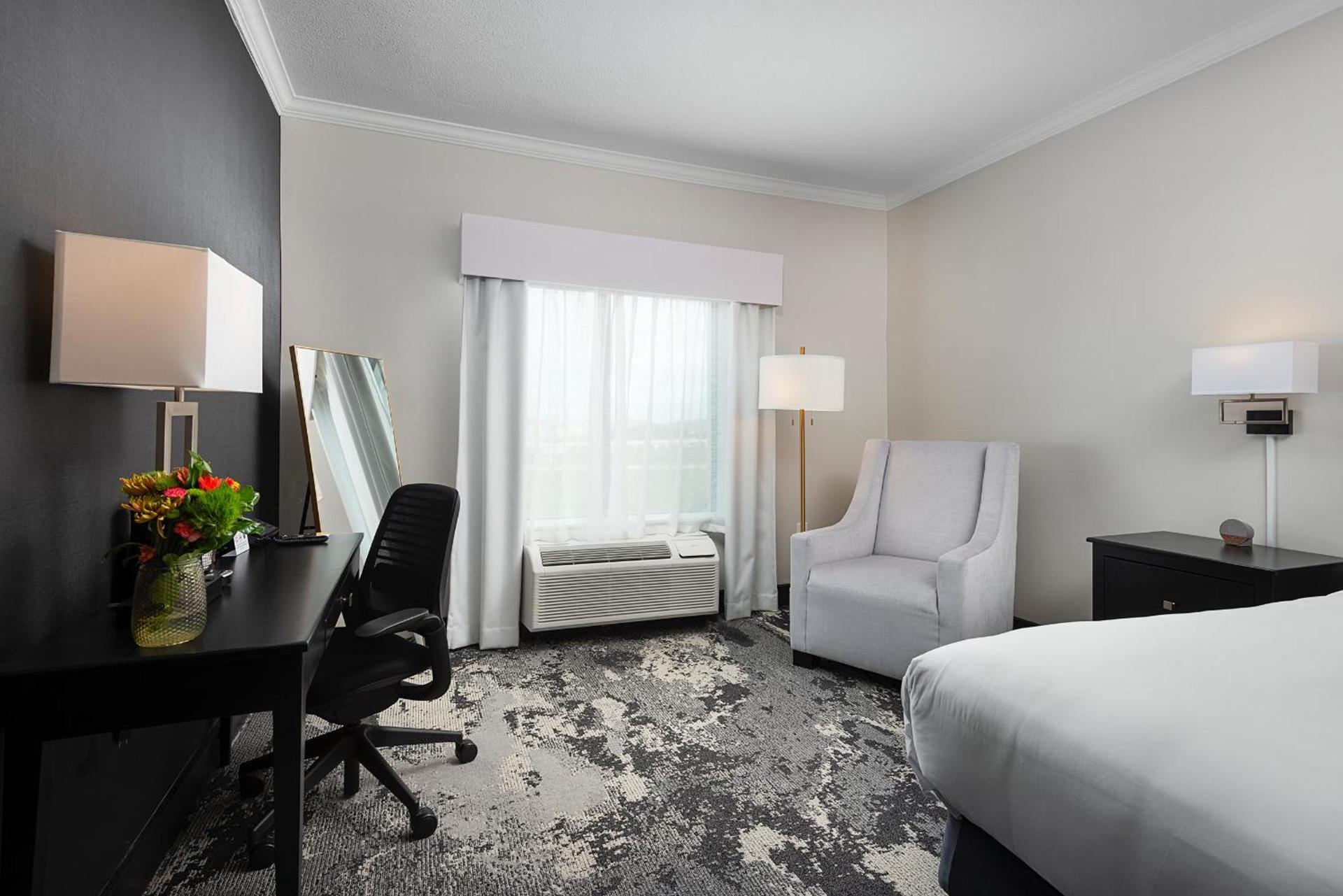 Champions Club and Hotel, Houston Westchase photo 25