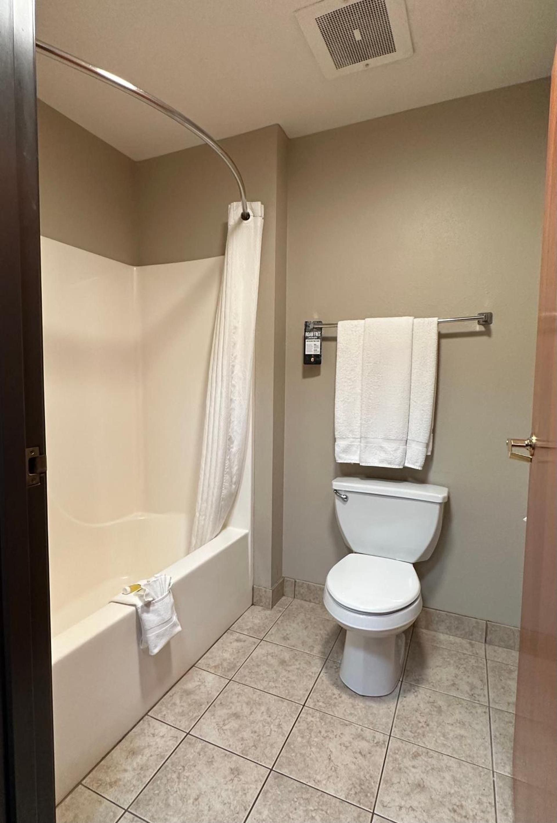 Super 8 by Wyndham Union photo 23