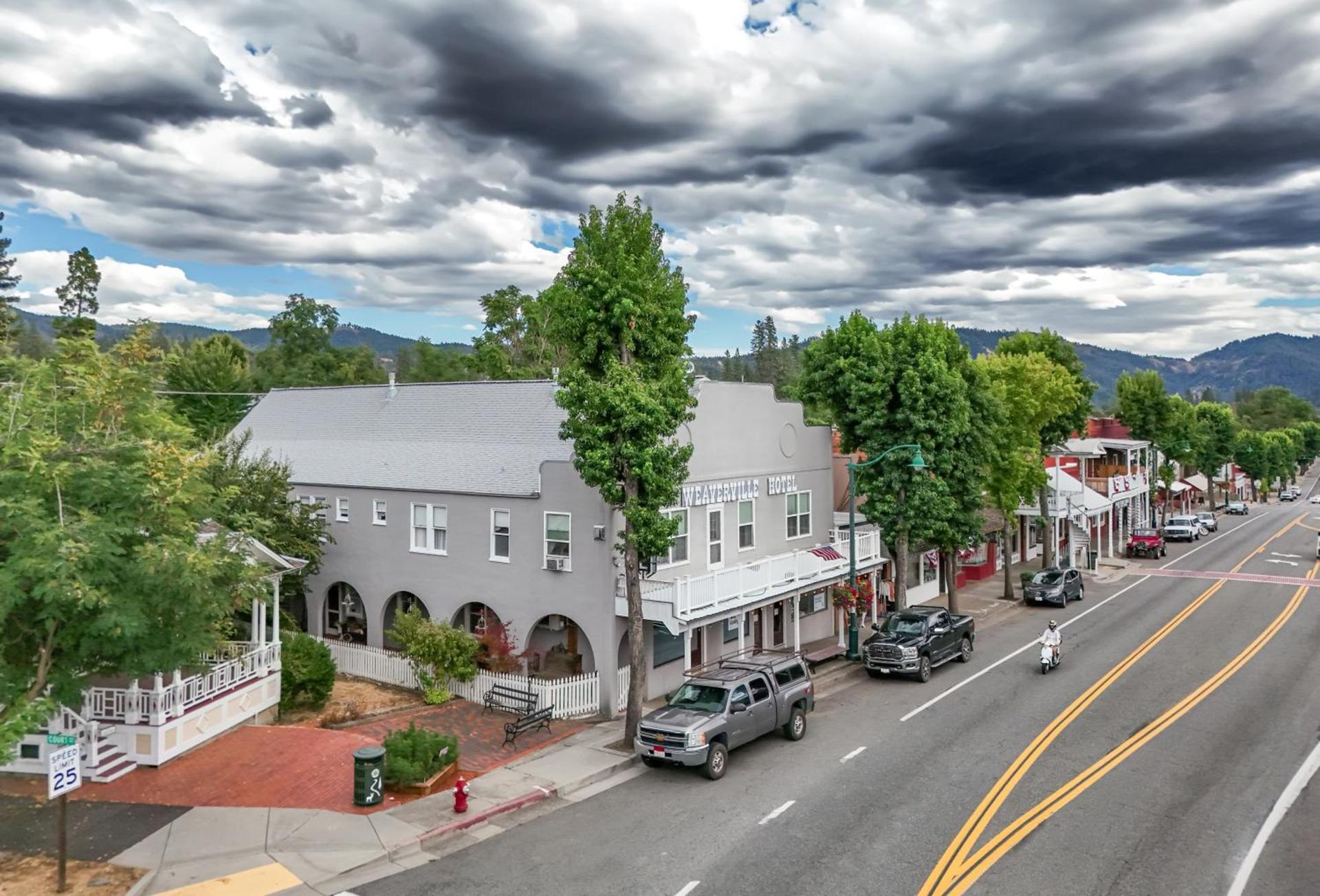 Weaverville Hotel photo 60