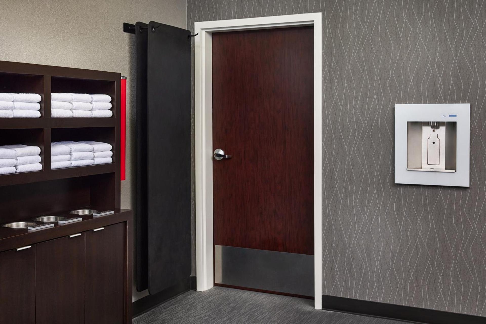 Courtyard by Marriott Fort Collins photo 68