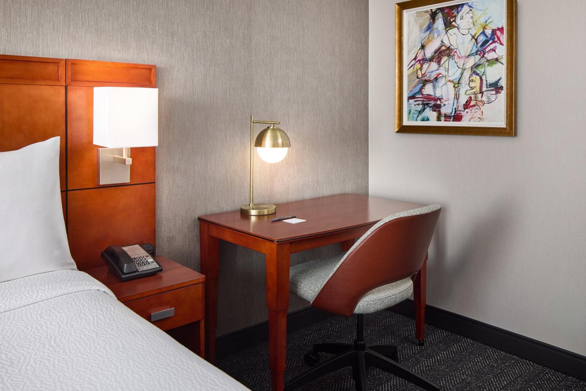 Courtyard by Marriott Fort Collins photo 7
