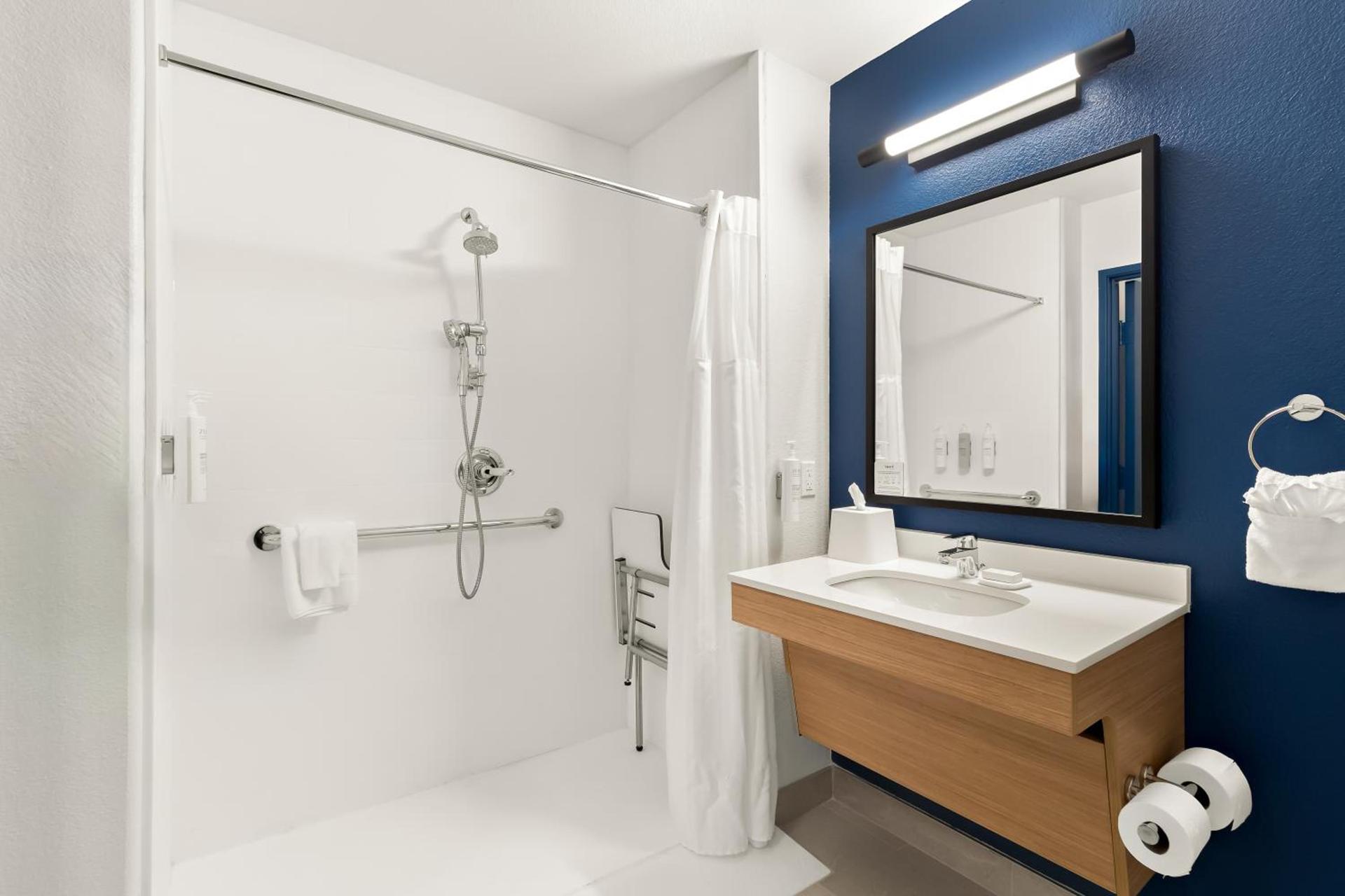 Spark By Hilton Missouri City photo 16