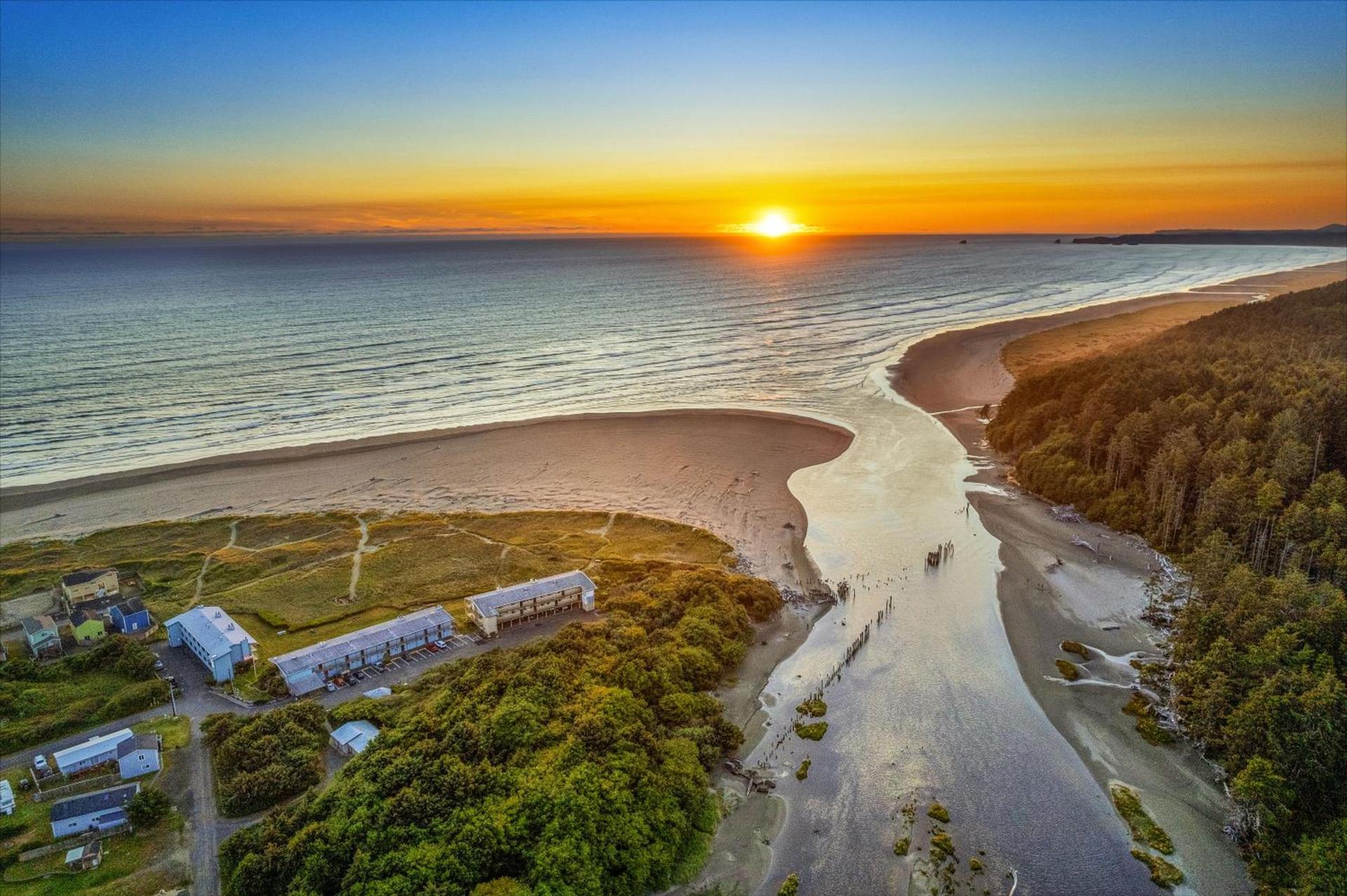 Hi-Tide Resort photo 5