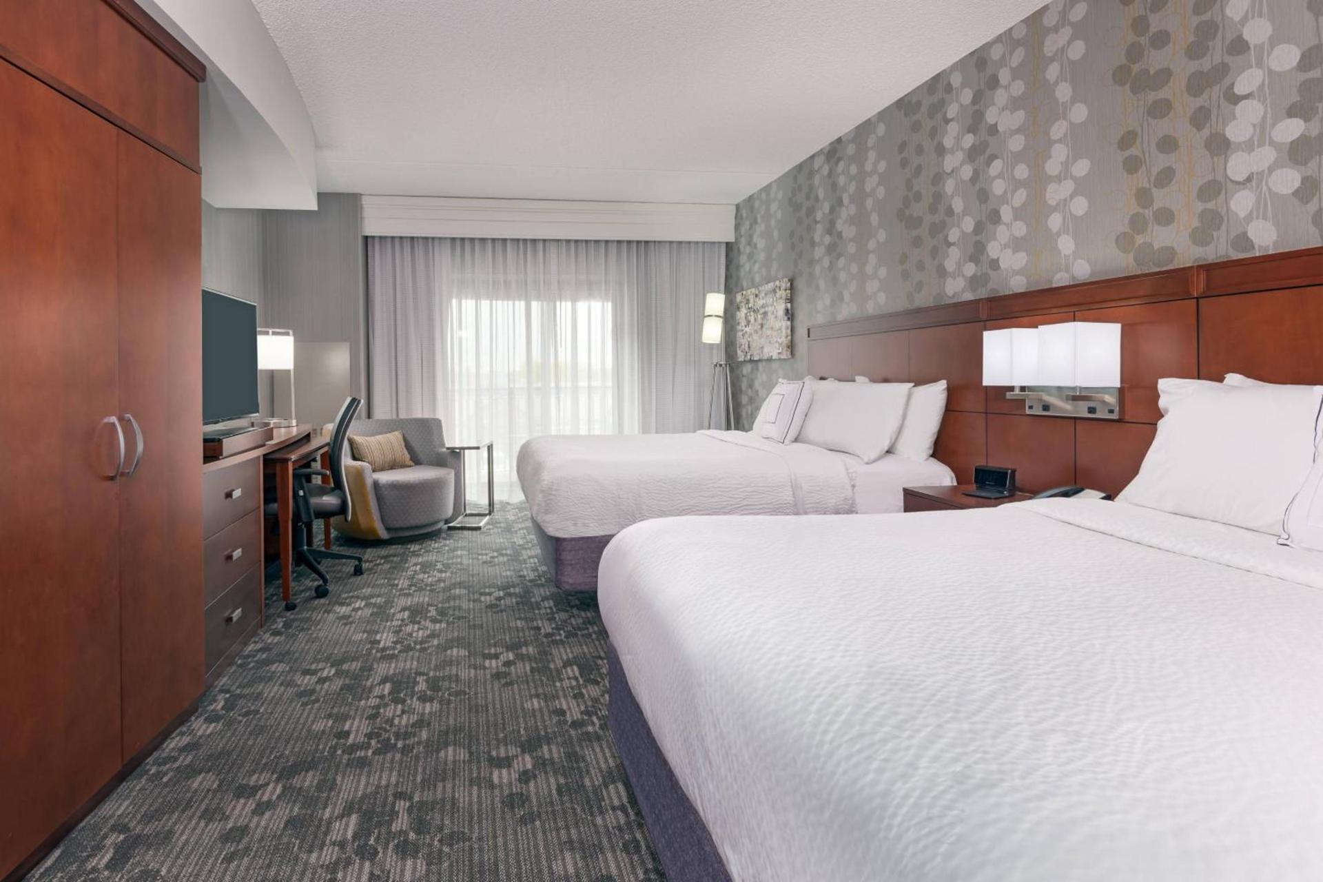 Courtyard by Marriott Buffalo Airport photo 9