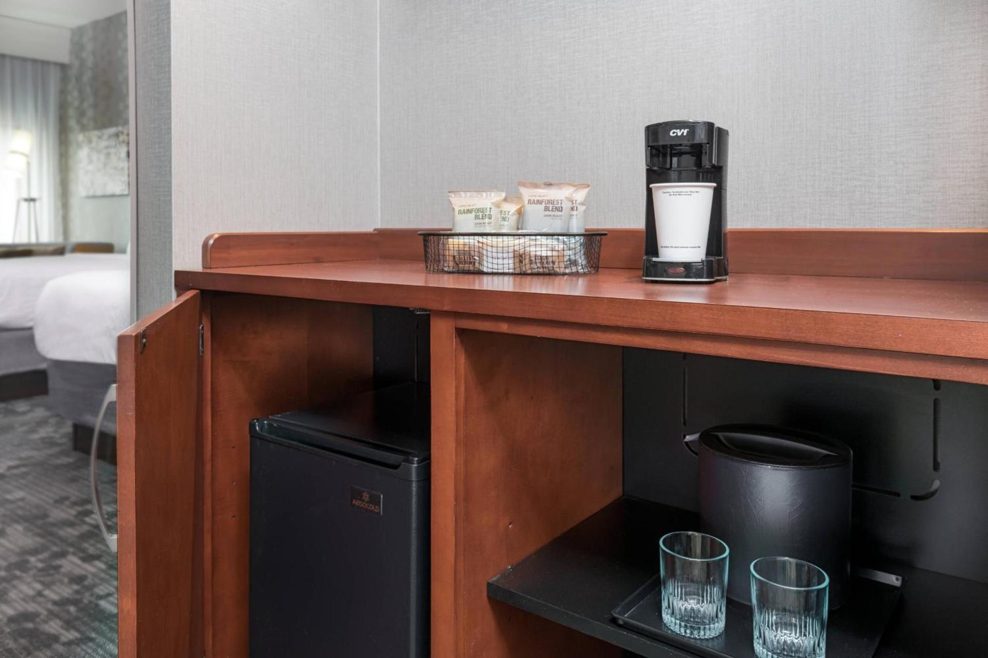 Courtyard by Marriott Buffalo Airport photo 13