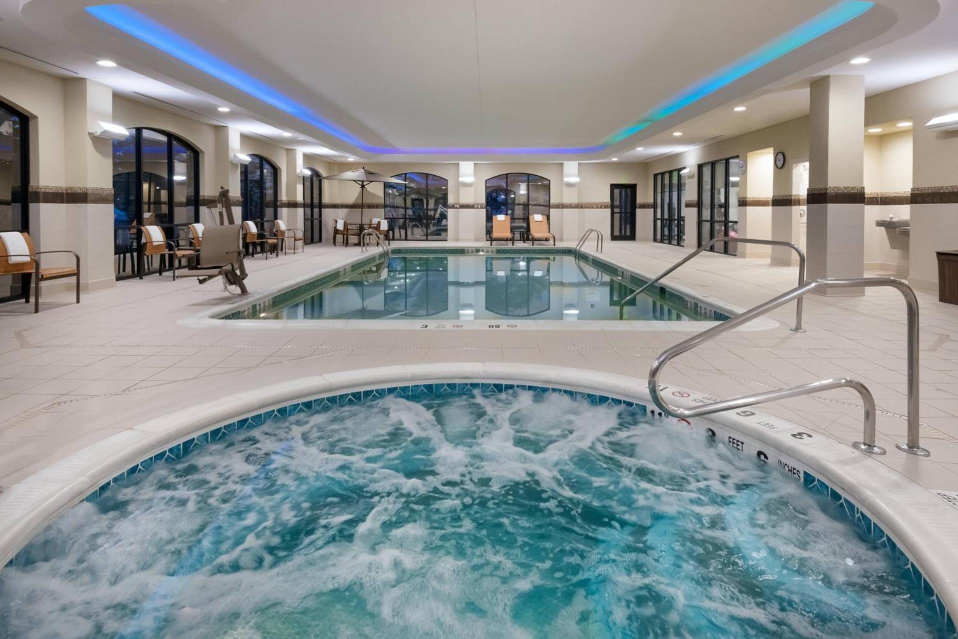 Courtyard by Marriott Buffalo Airport photo 41