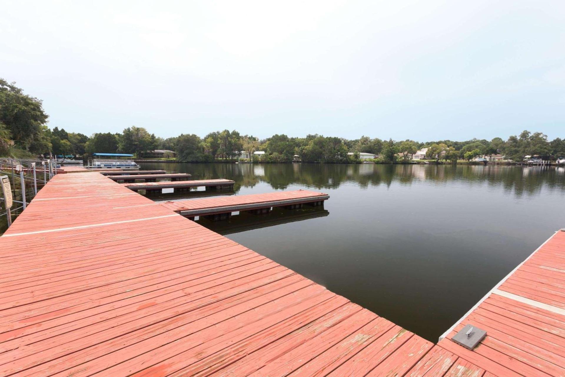 Days Inn by Wyndham Crystal River photo 8