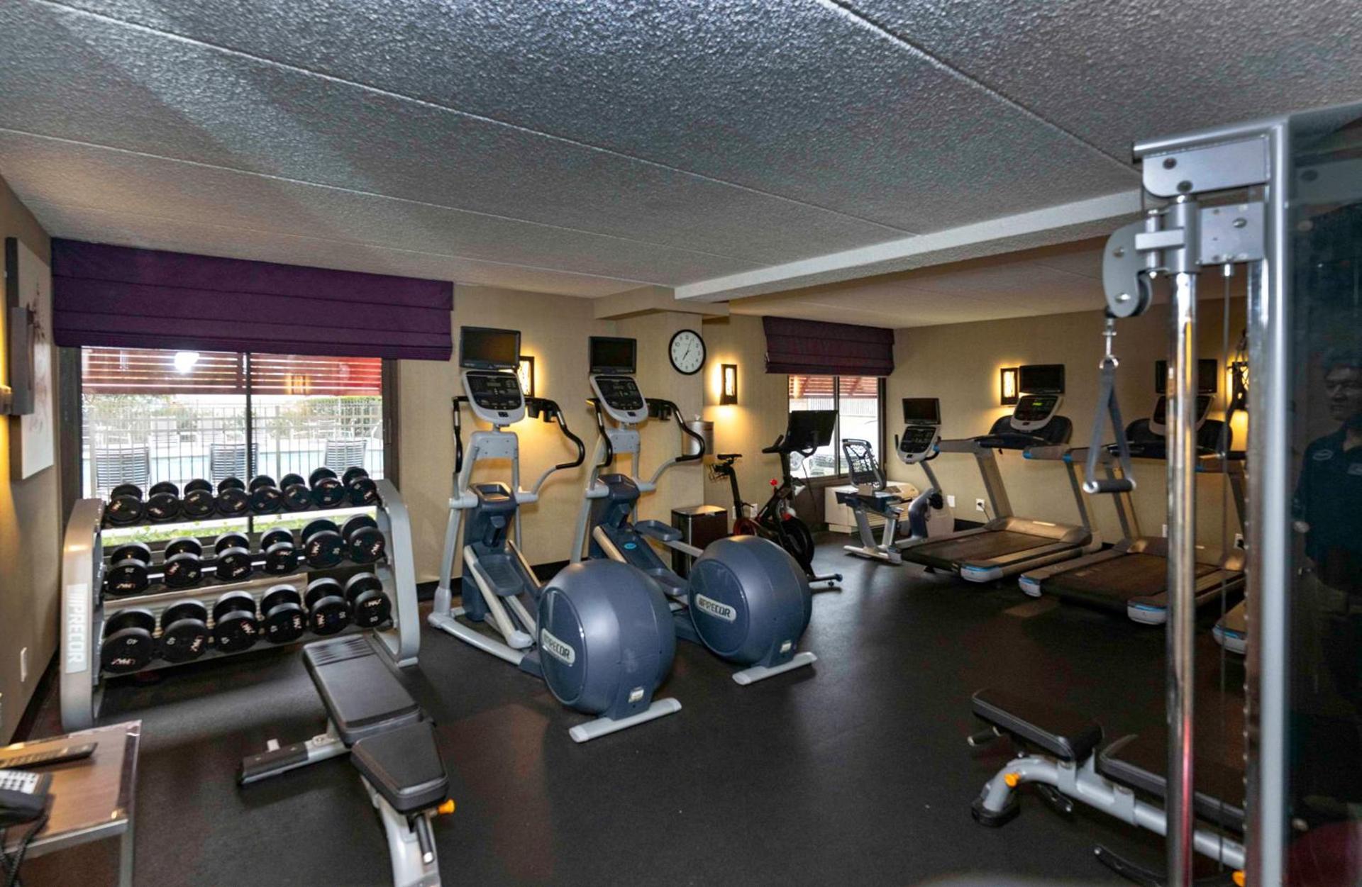 Hampton Inn by Hilton San Diego - Kearny Mesa photo 9