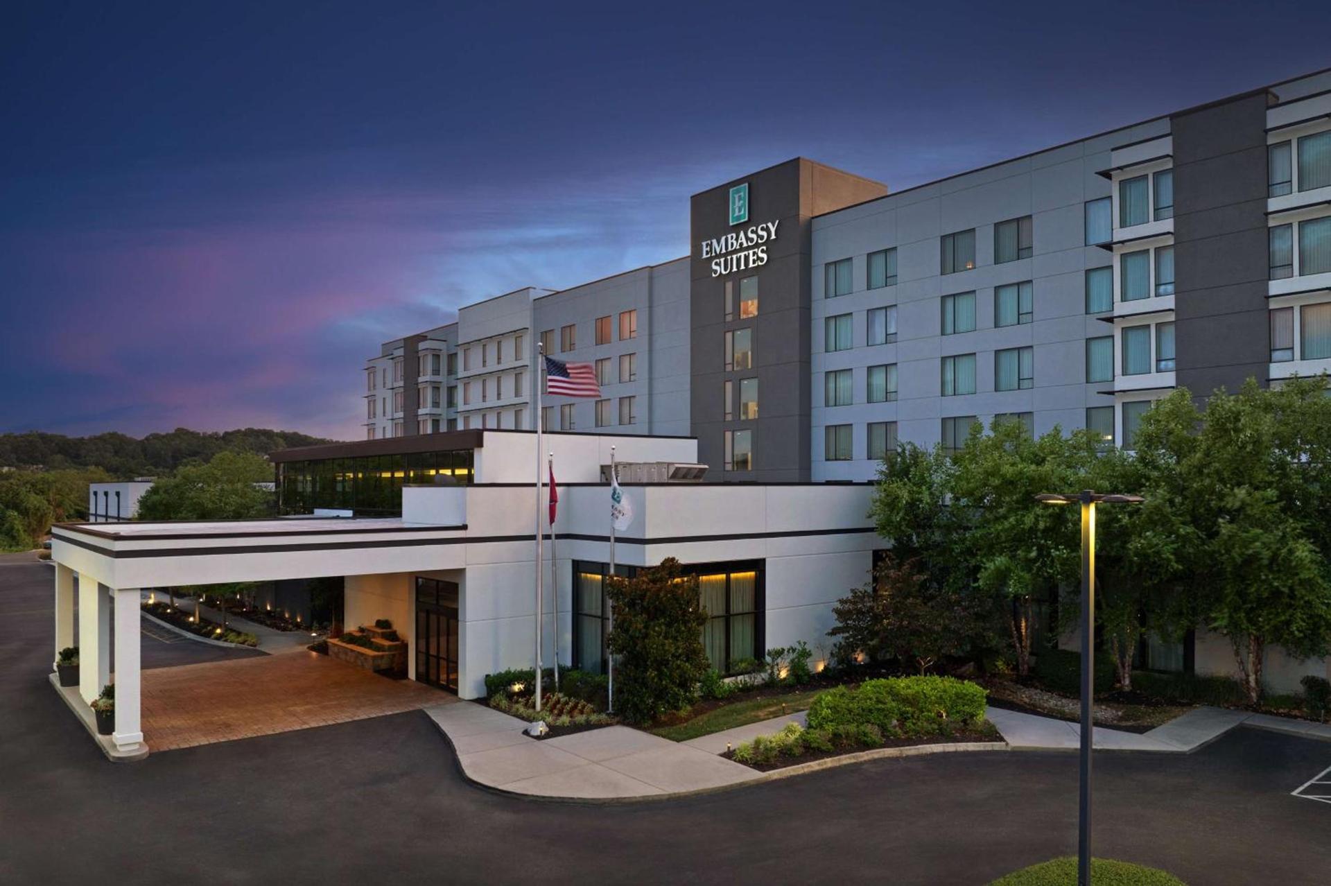 Embassy Suites by Hilton Knoxville West photo 3