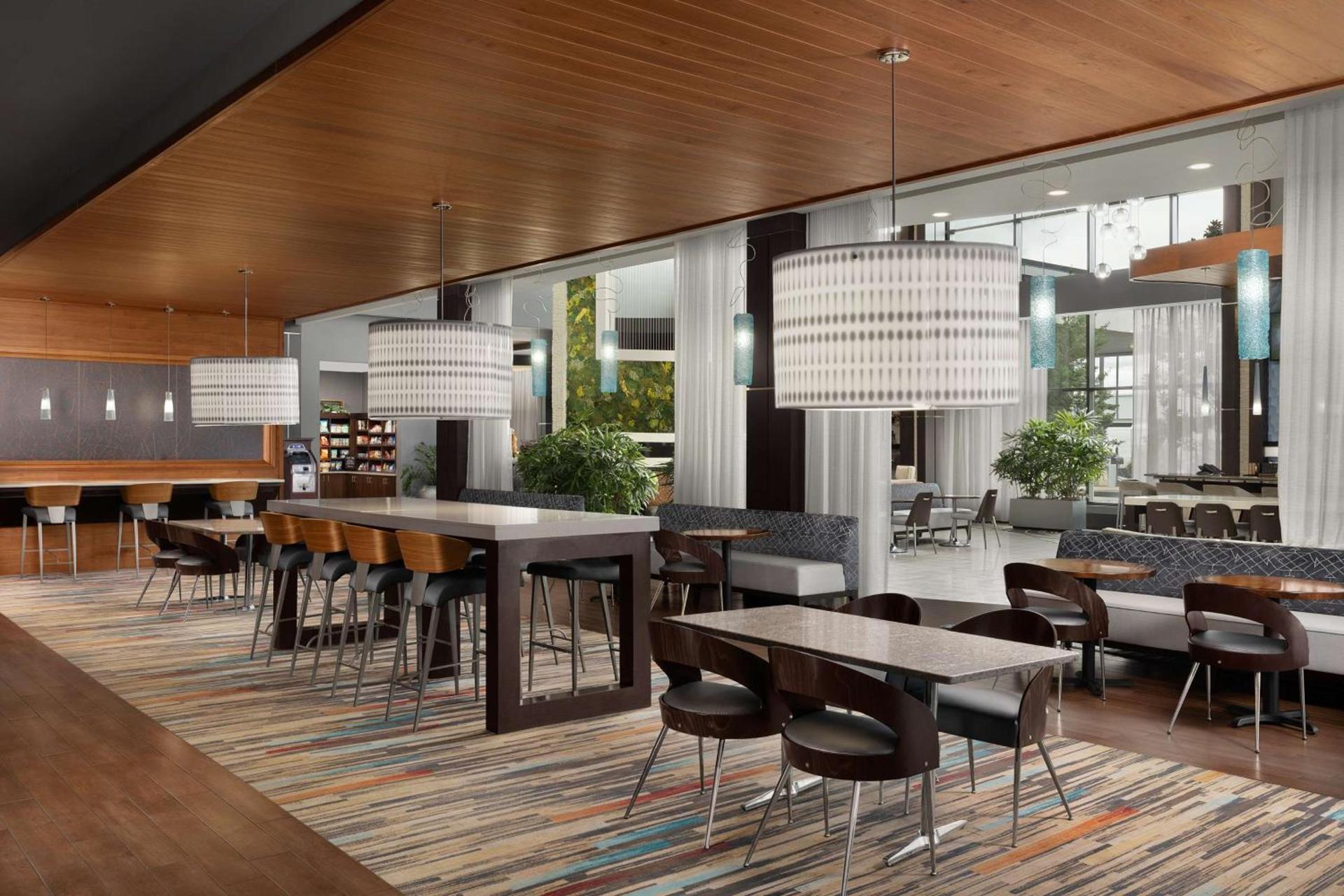 Embassy Suites by Hilton Knoxville West photo 12
