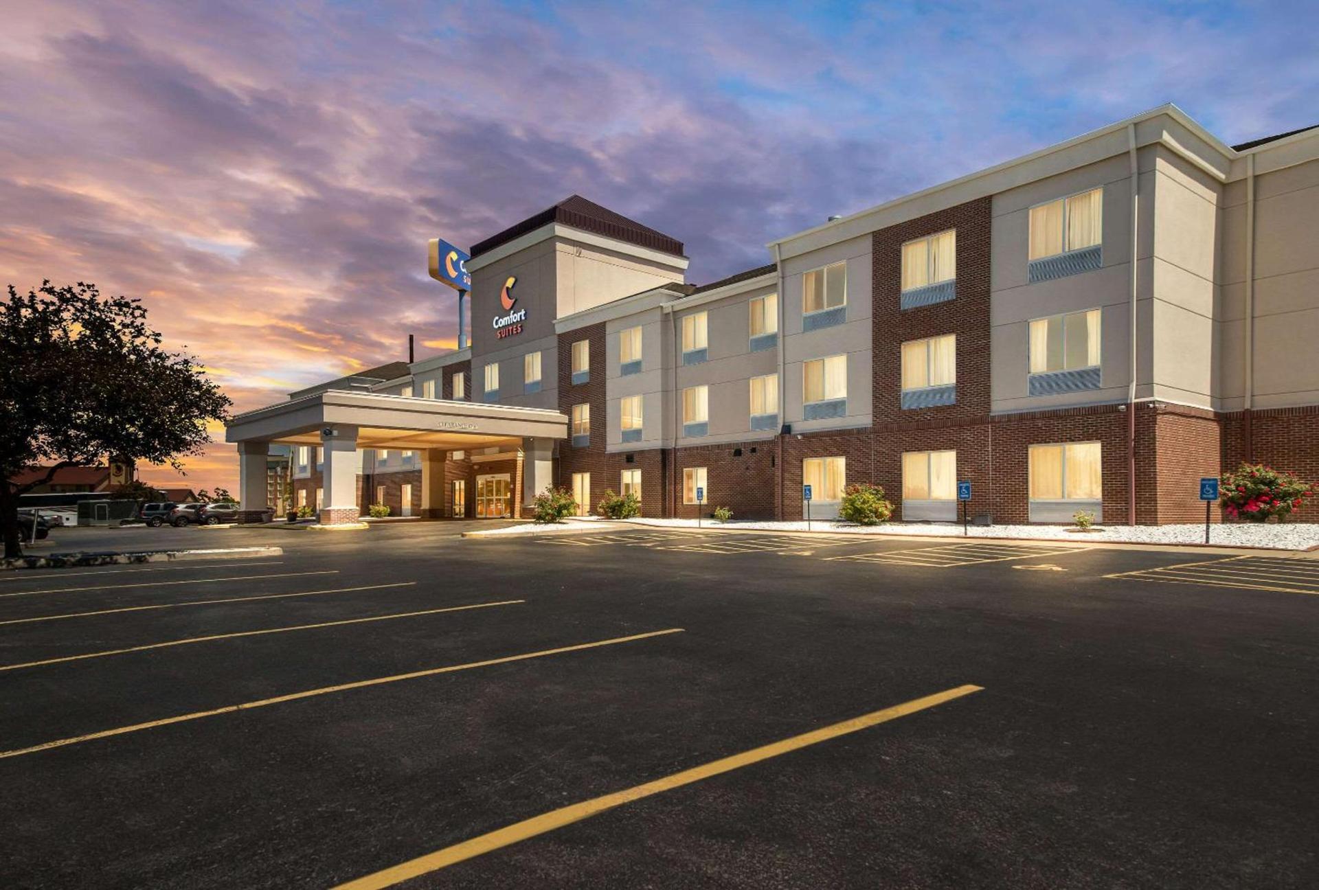 Comfort Suites photo 4