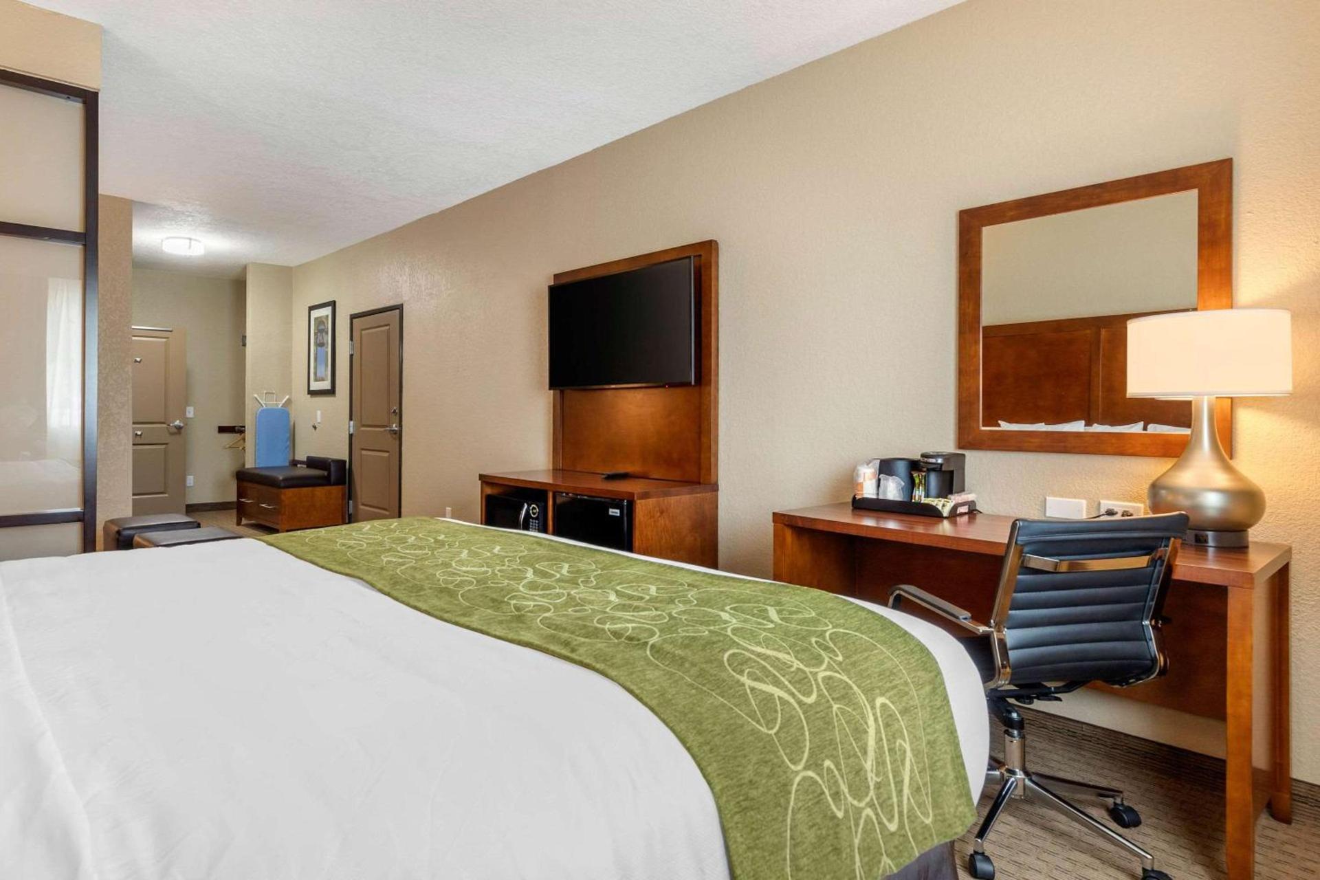 Comfort Suites San Antonio Airport North photo 12