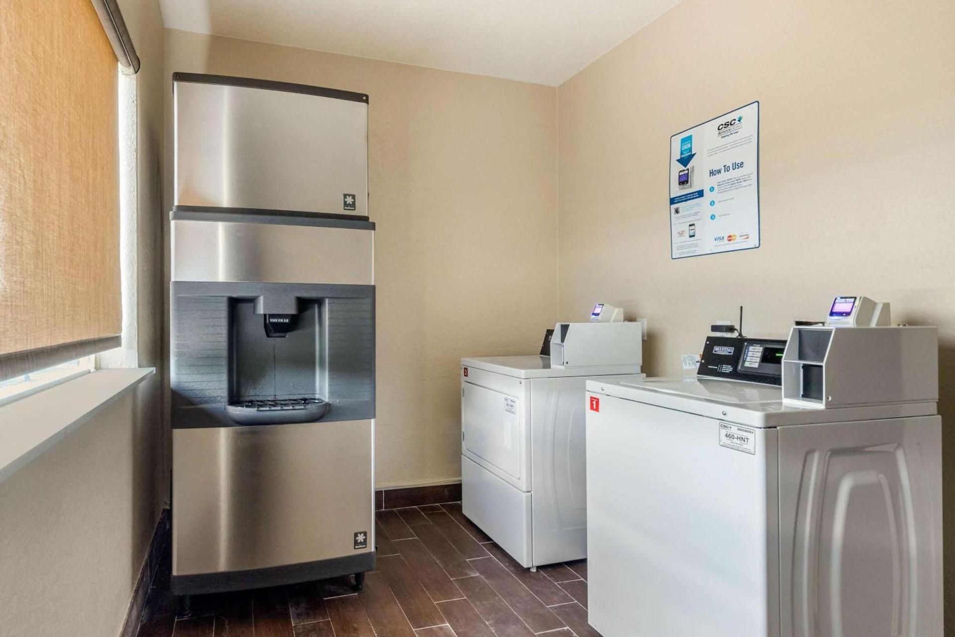 Comfort Suites San Antonio Airport North photo 31