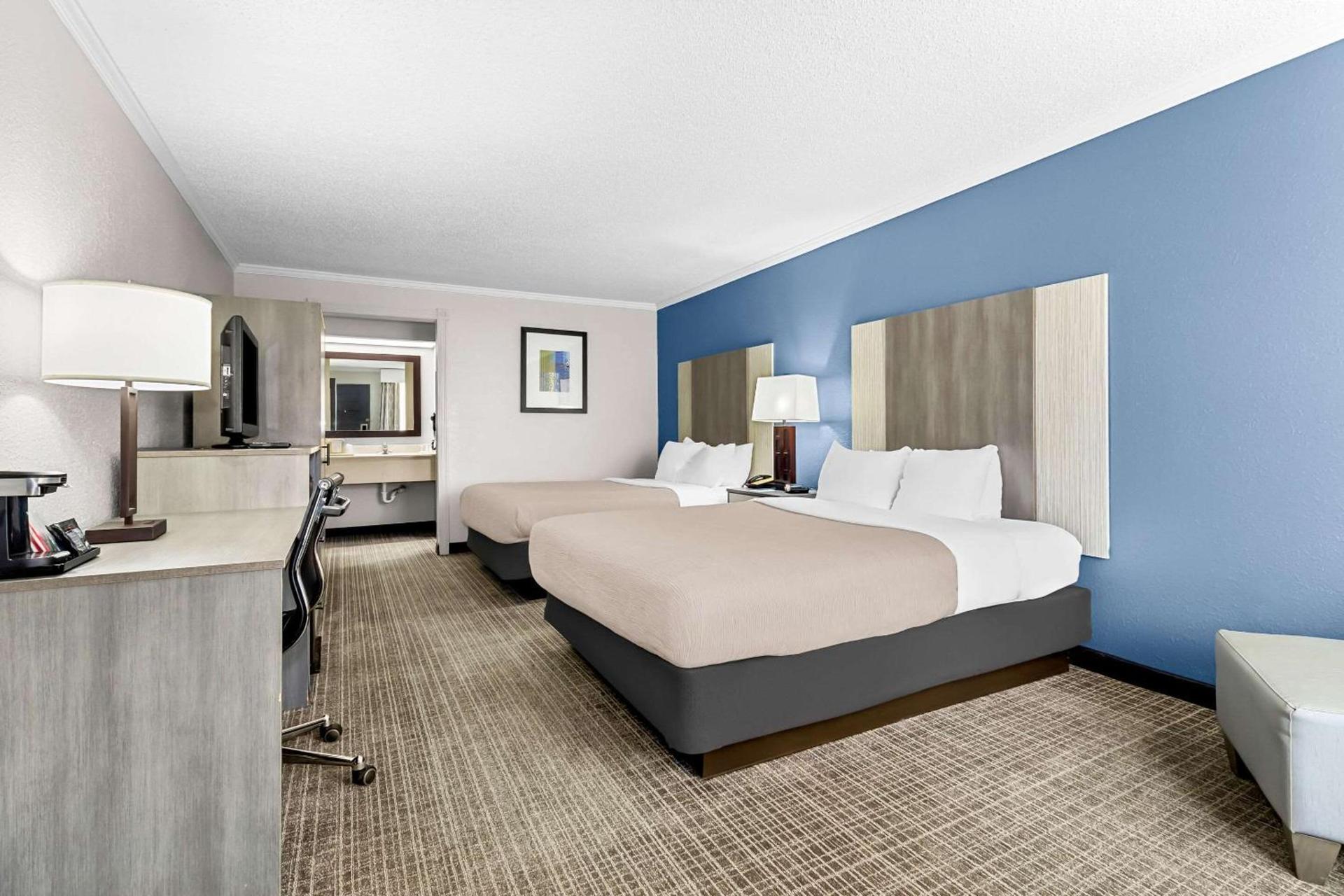 Quality Inn & Suites Florence Civic Center photo 8