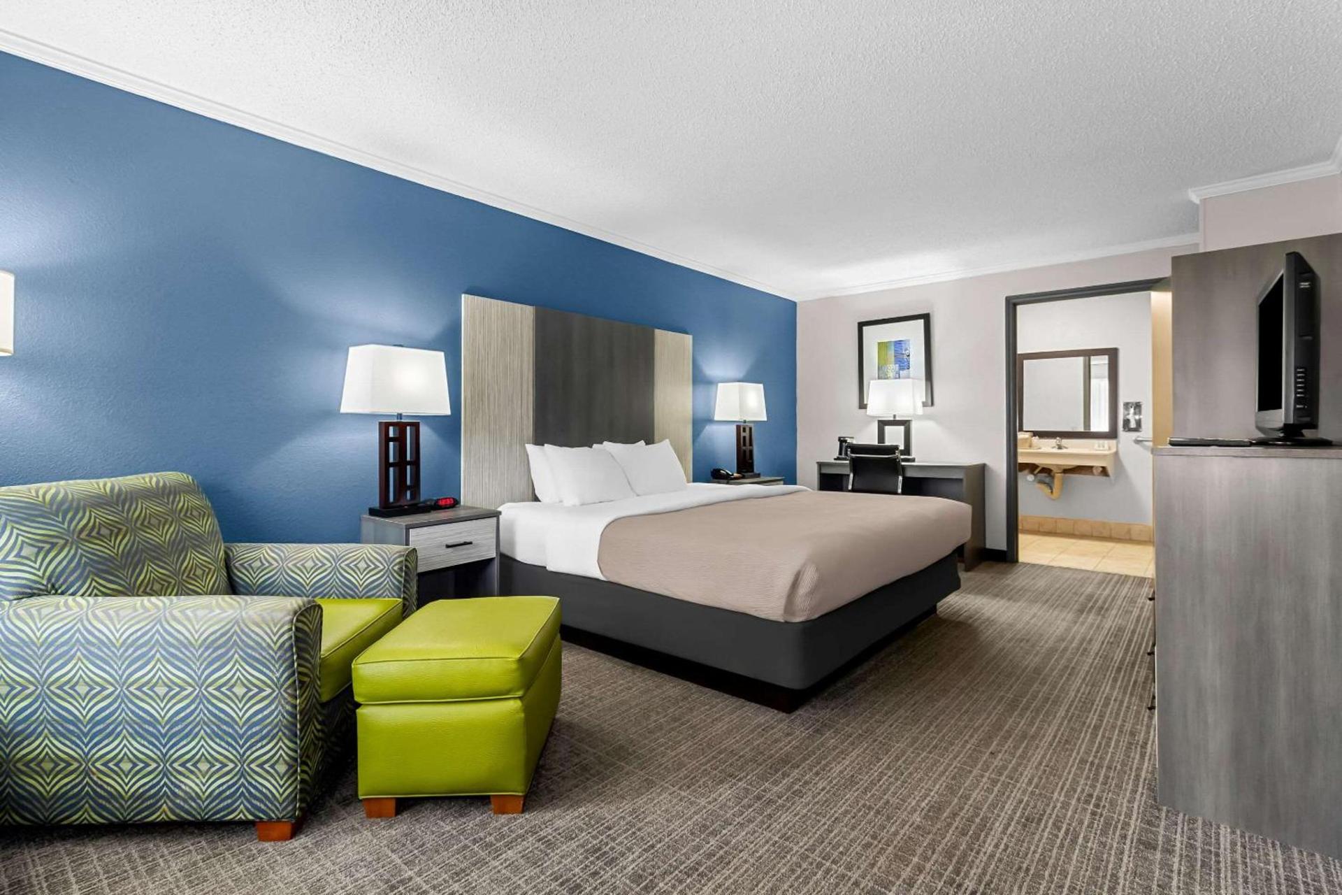 Quality Inn & Suites Florence Civic Center photo 16