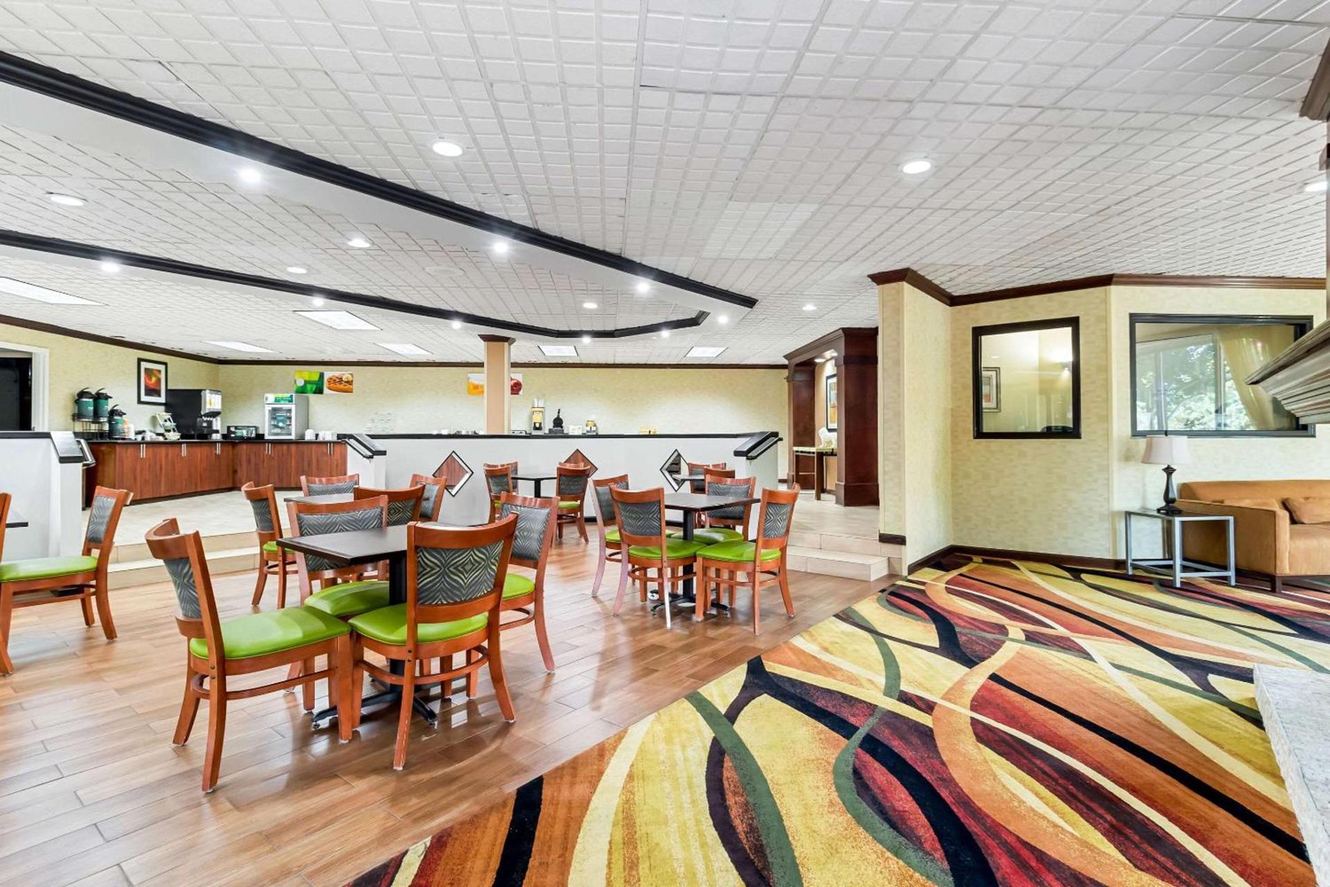 Quality Inn & Suites Florence Civic Center photo 39