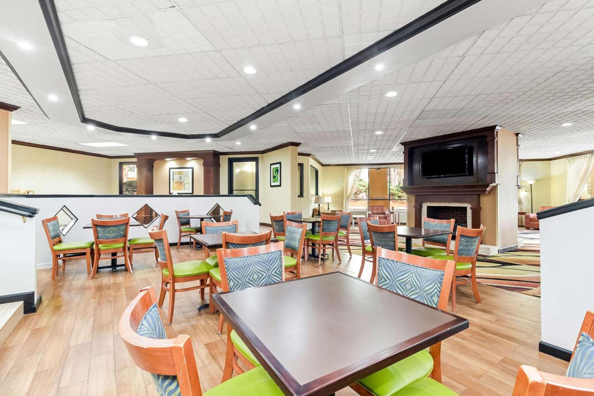 Quality Inn & Suites Florence Civic Center photo 41