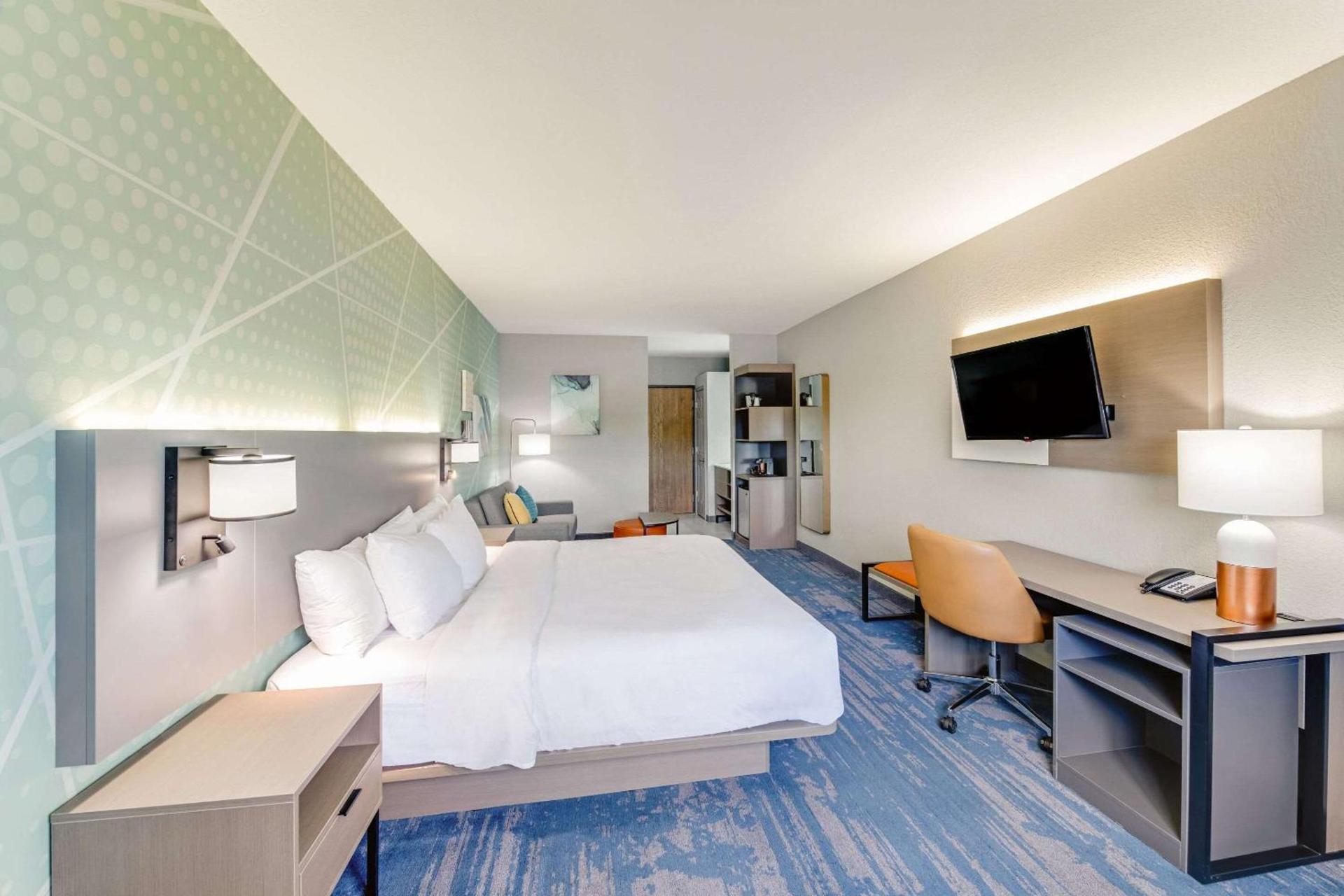 Comfort Inn & Suites Weston - Wausau photo 28