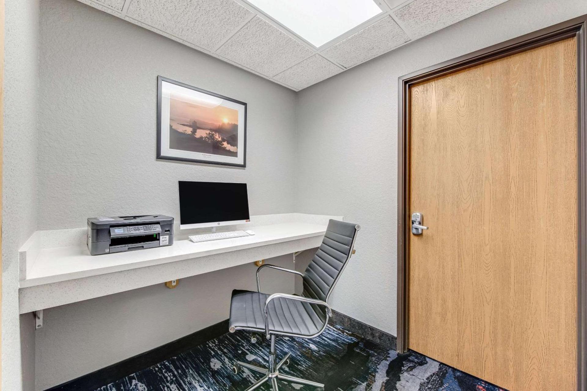 Comfort Inn & Suites Weston - Wausau photo 31