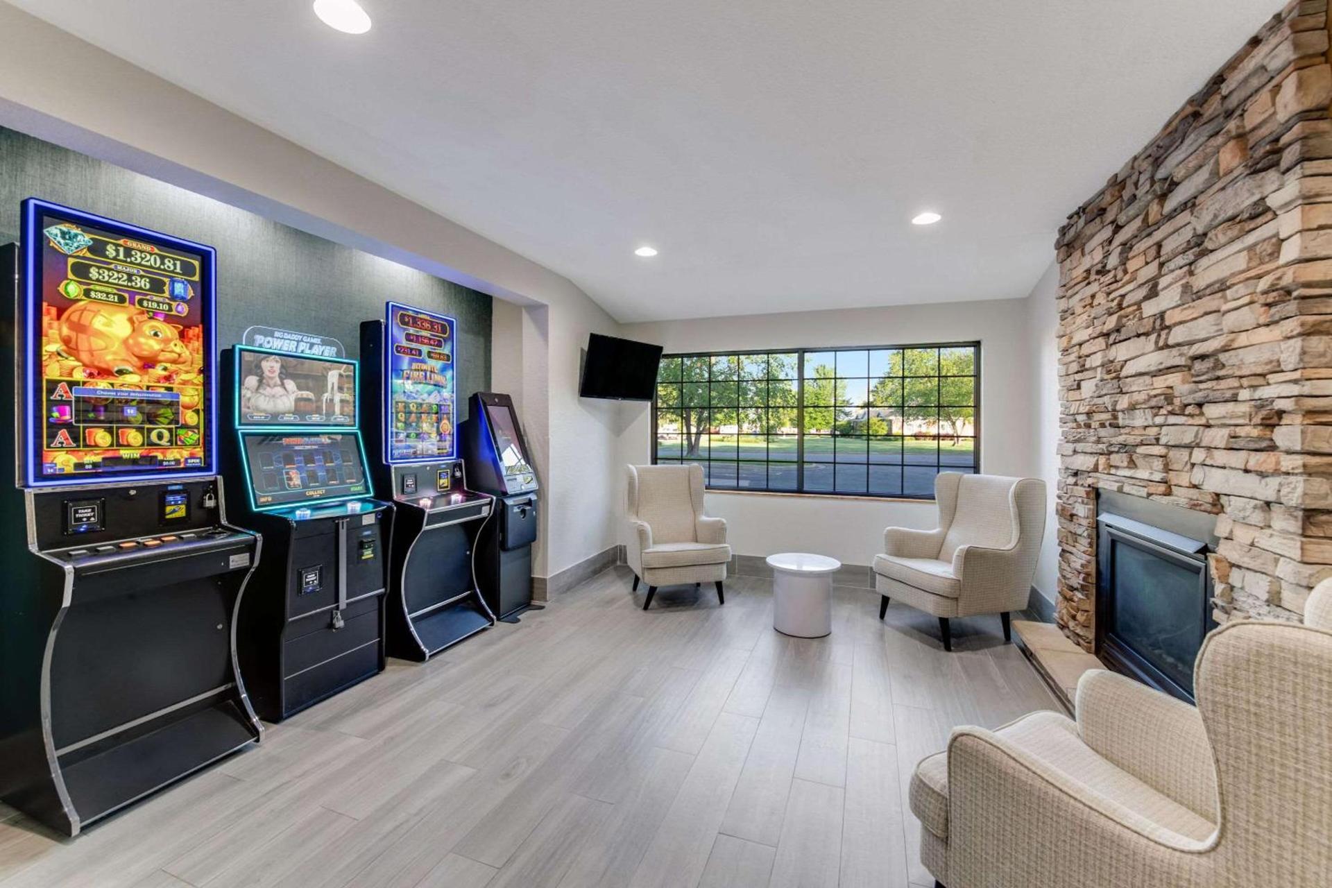 Comfort Inn & Suites Weston - Wausau photo 38