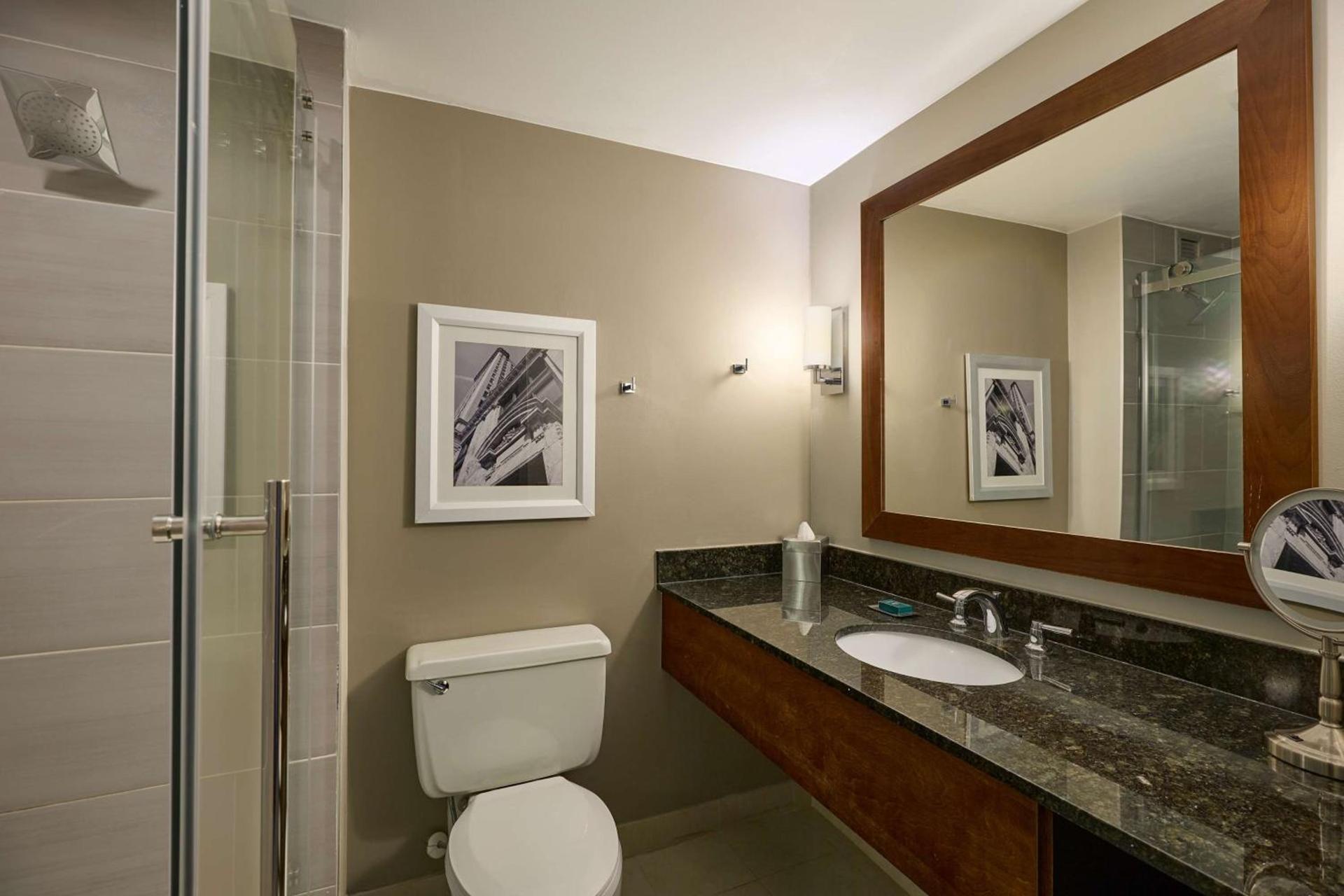 DoubleTree by Hilton Minneapolis Airport, MN photo 28