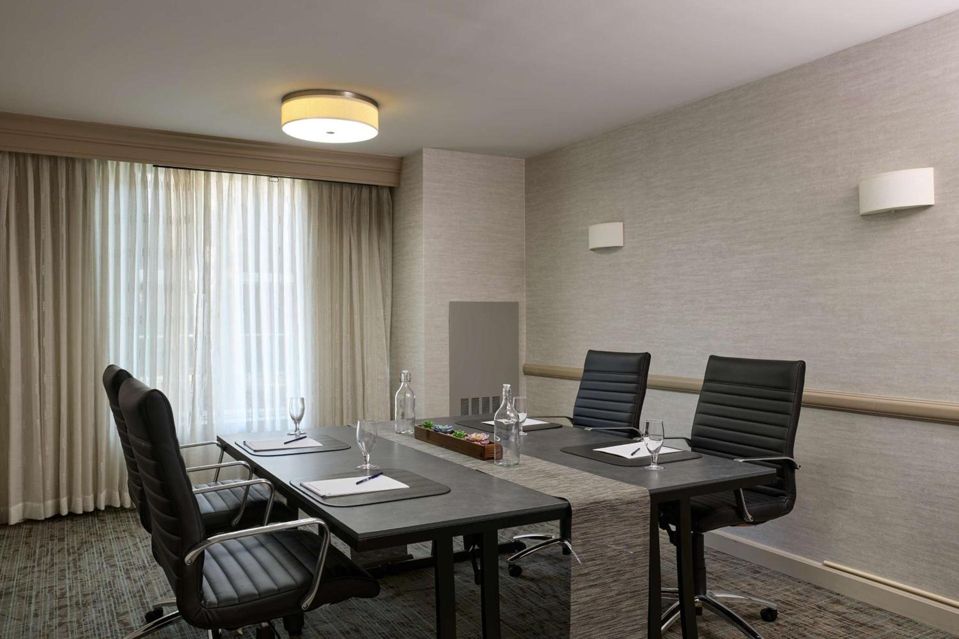 DoubleTree by Hilton Minneapolis Airport, MN photo 34