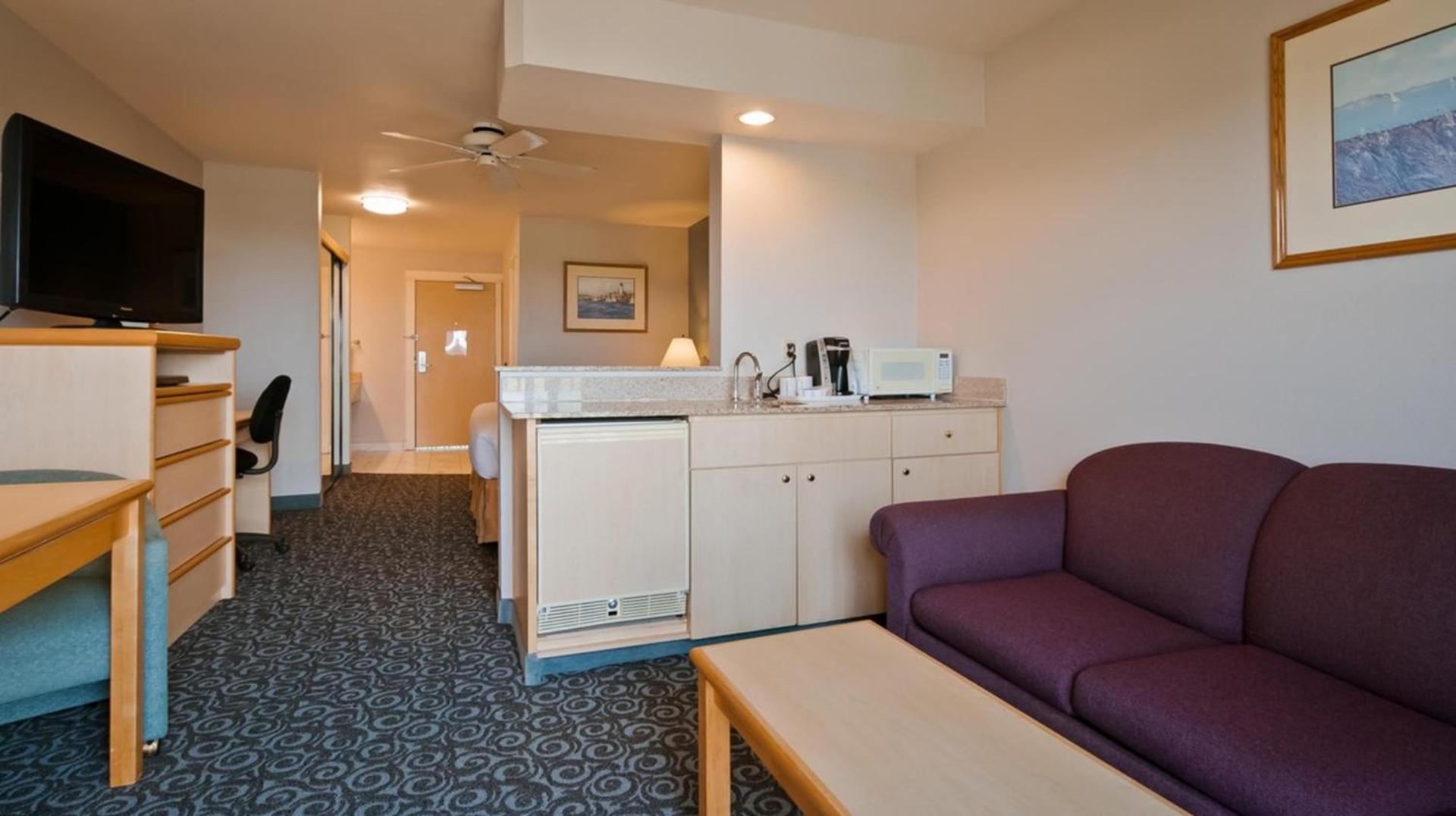 Lighthouse Suites Inn photo 36
