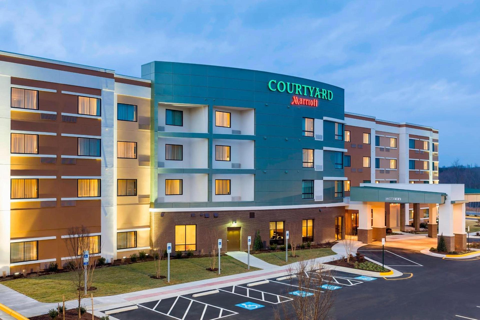 Courtyard by Marriott Stafford Quantico photo 1