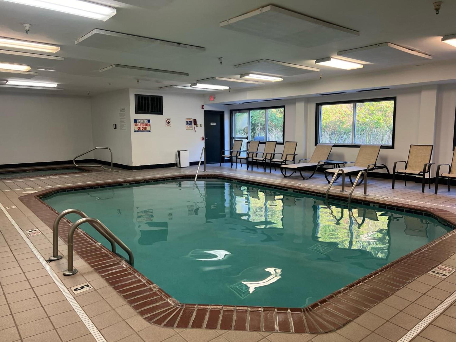 Quality Inn Huntington University Area photo 18
