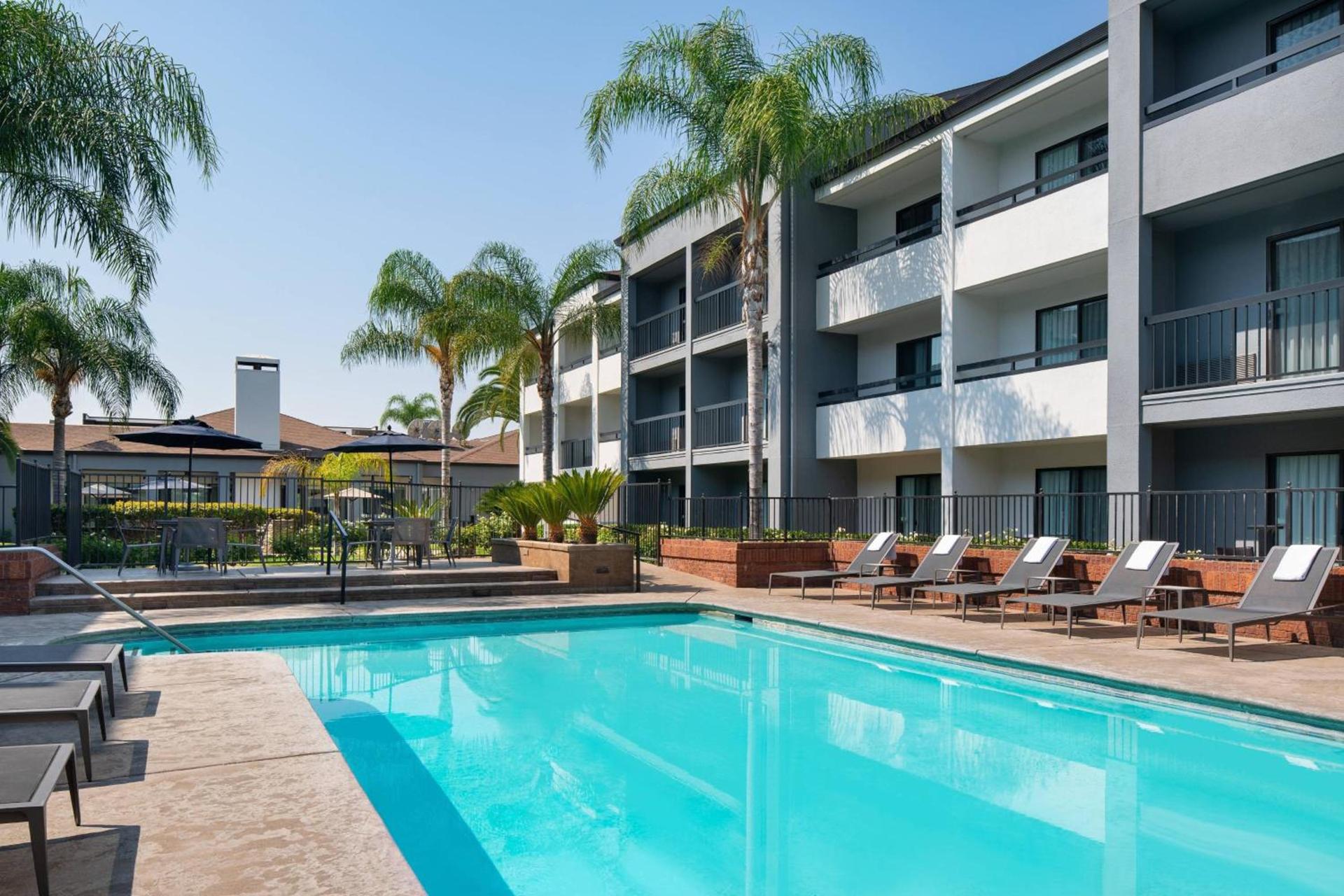 Courtyard by Marriott Fresno photo 30