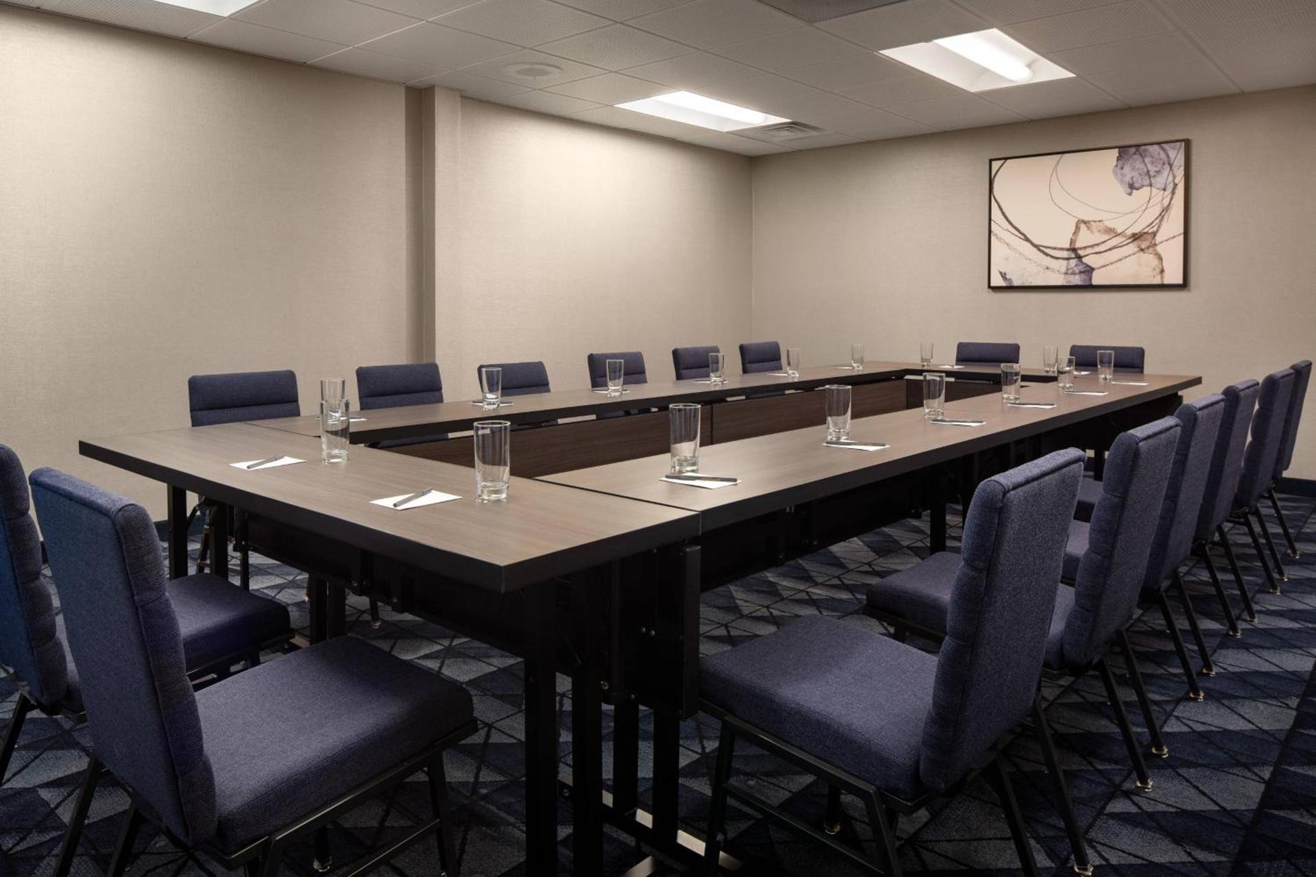 Courtyard by Marriott Fresno photo 36