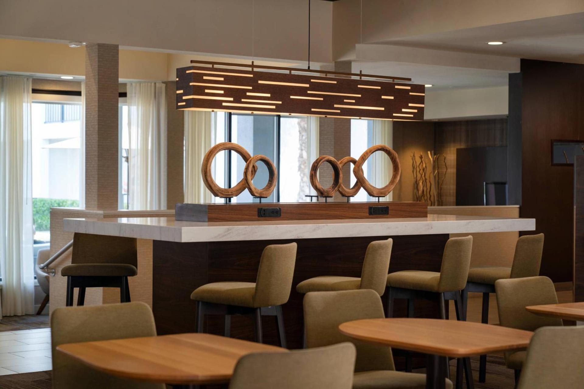 Courtyard by Marriott Fresno photo 21
