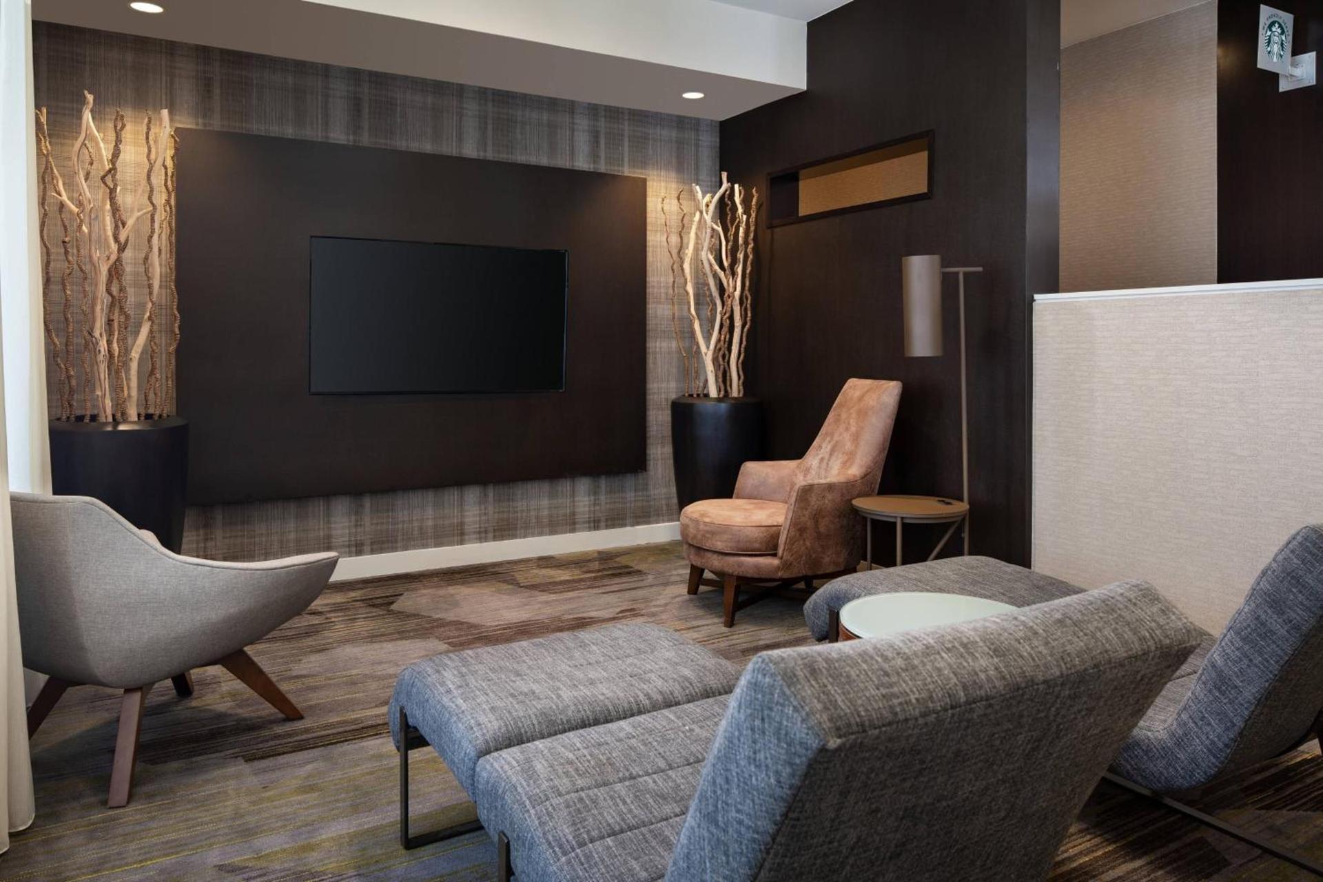Courtyard by Marriott Fresno photo 23
