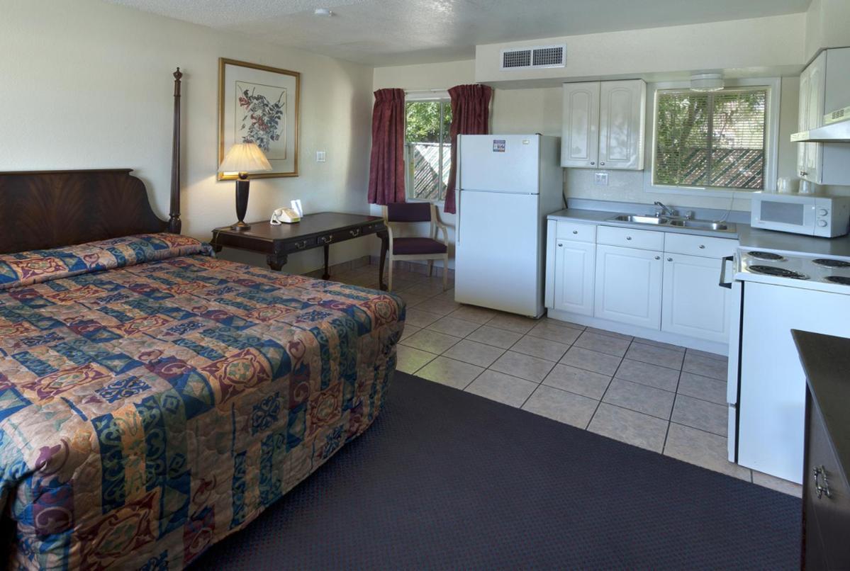 American Executive Inn Mesa photo 25