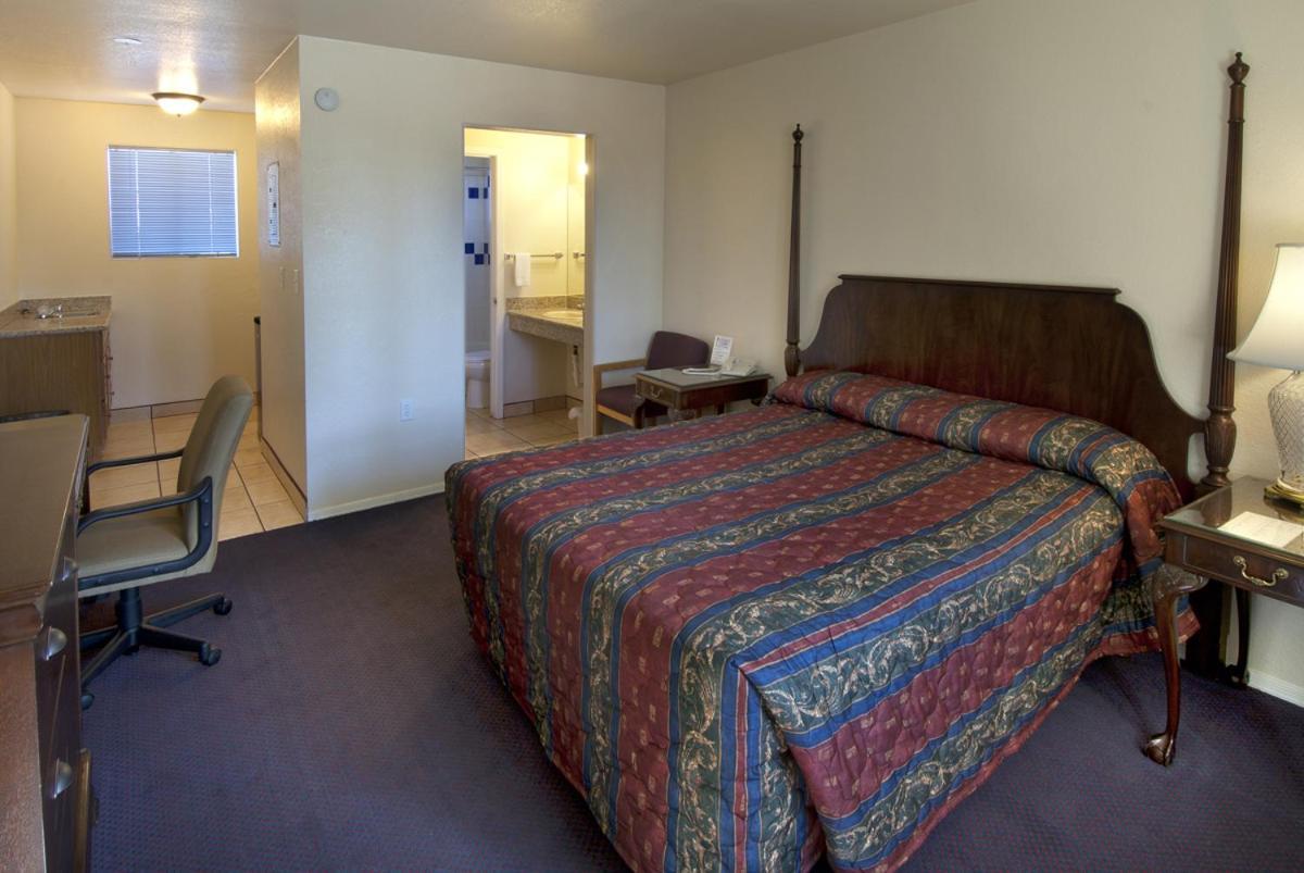 American Executive Inn Mesa photo 5