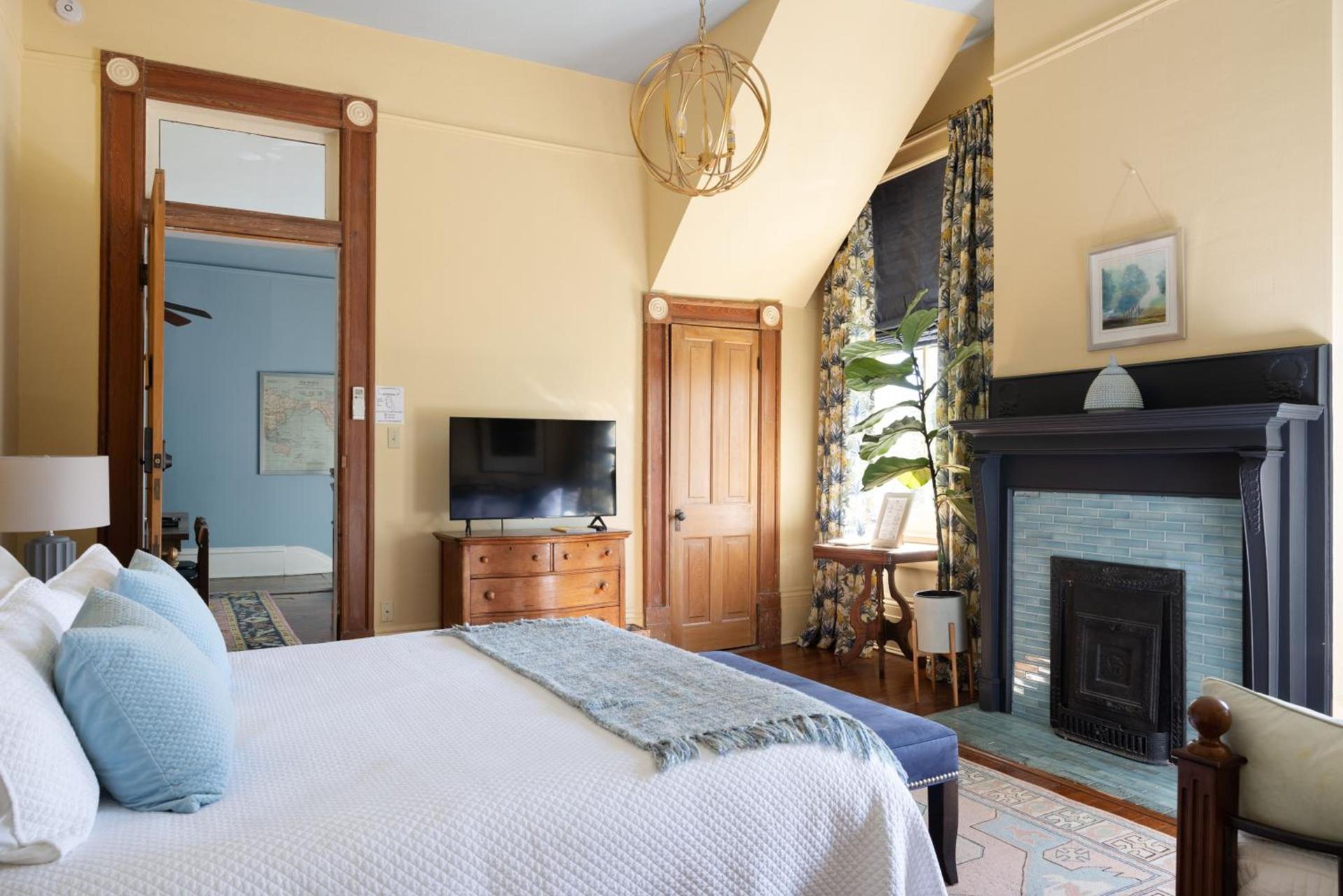 The Sully Mansion photo 44
