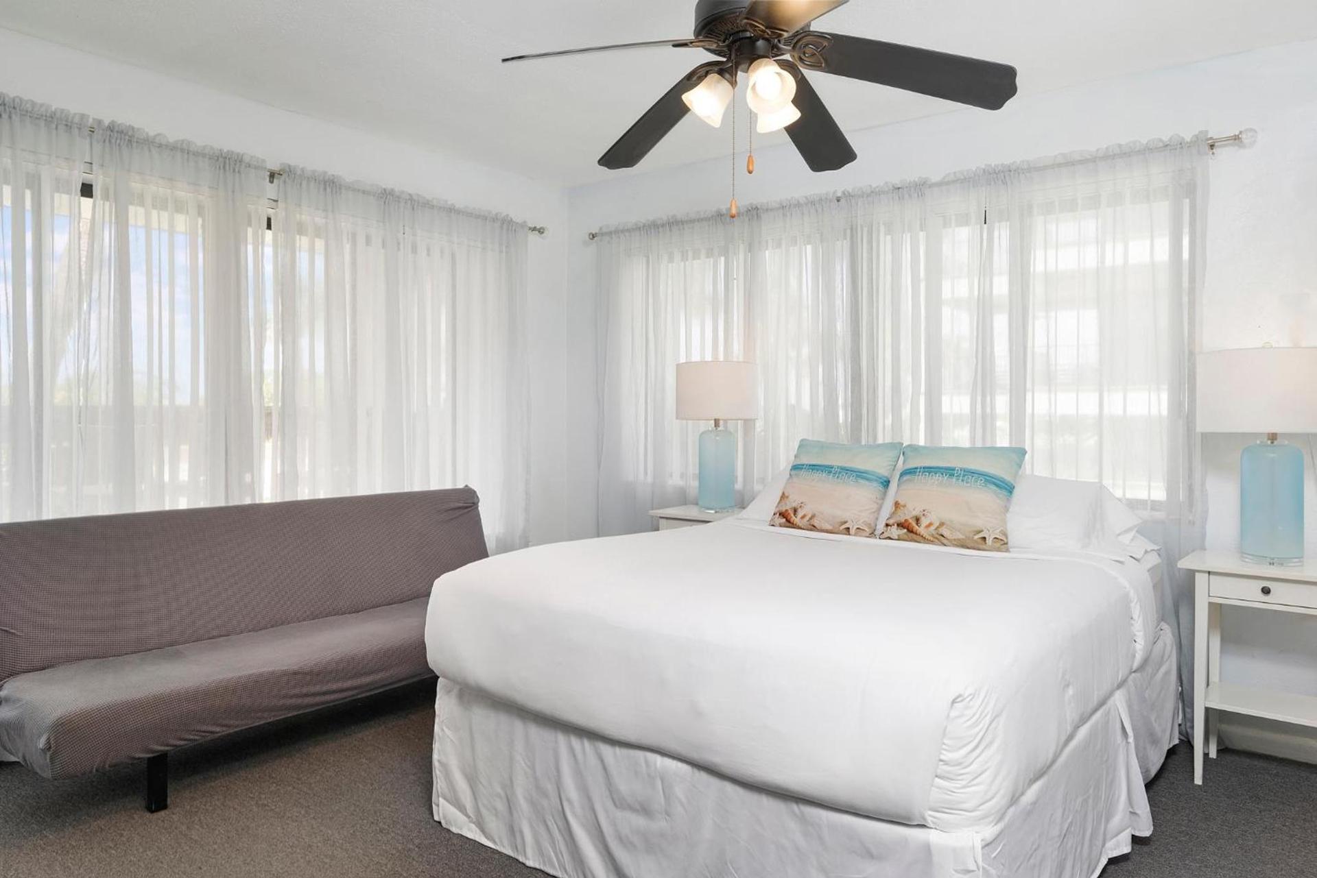 Sabal Palms Inn photo 12
